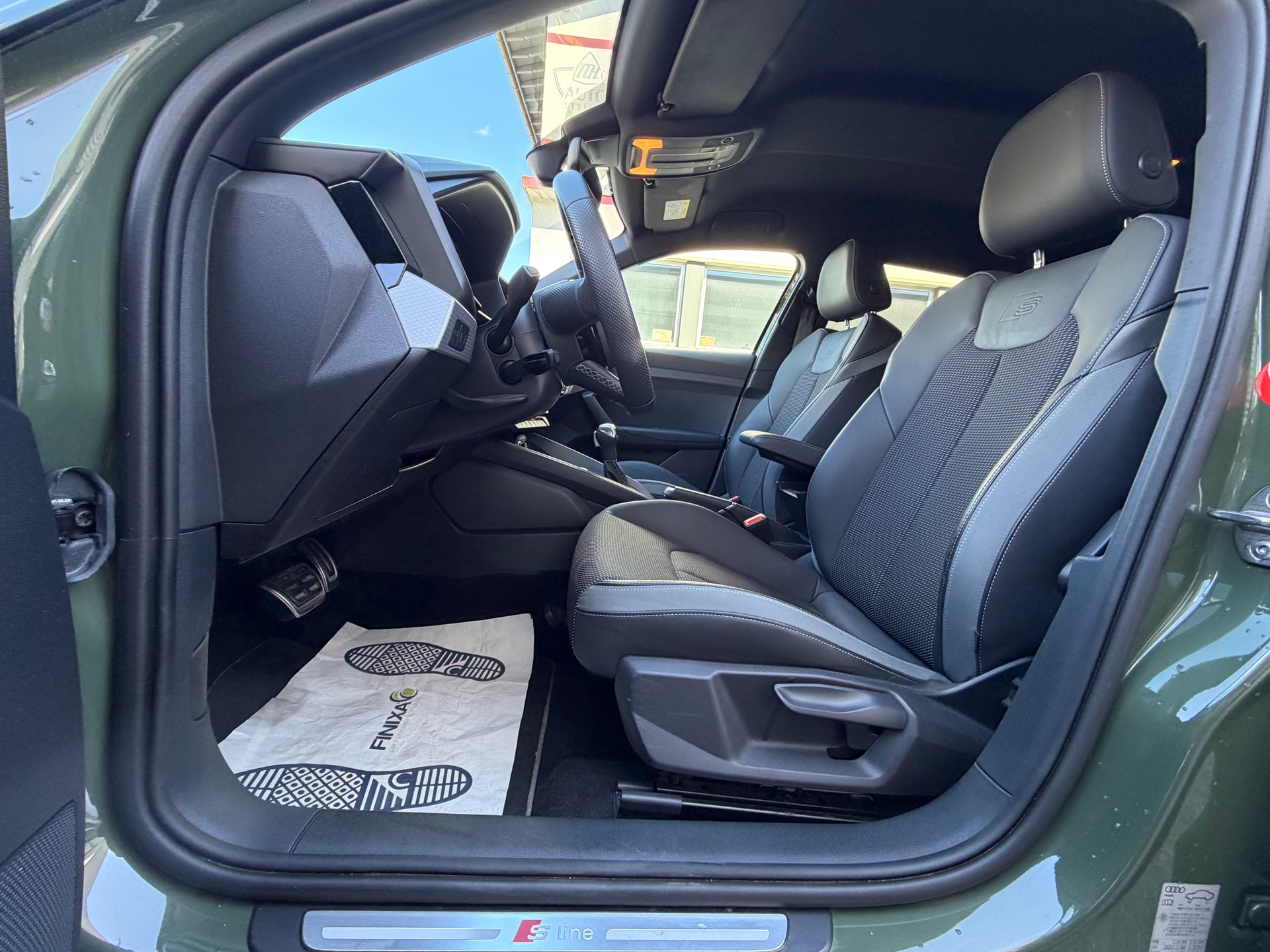 AUDI A1 Sportback 30 TFSI S Line Attraction S-tronic-image-5
