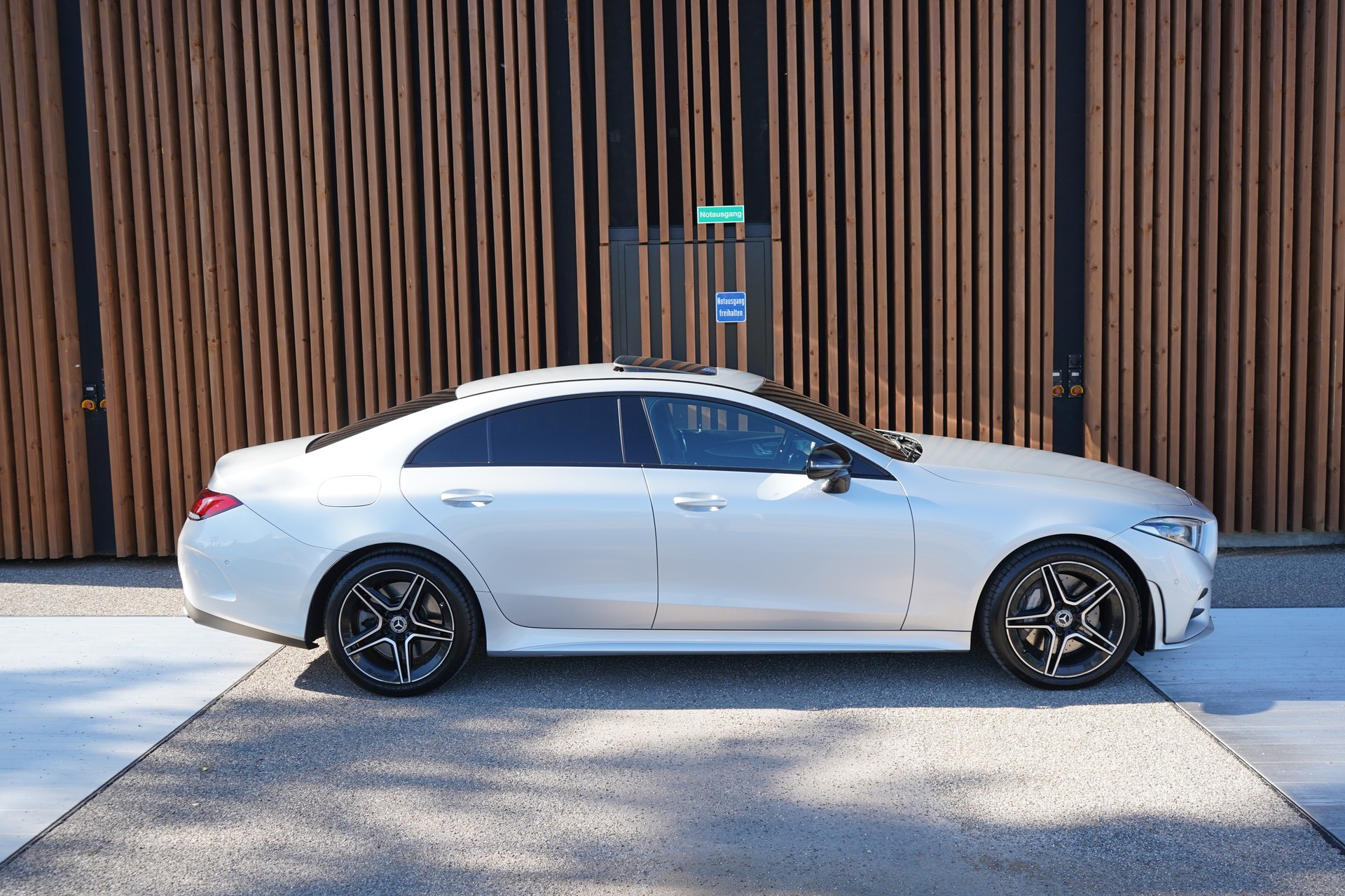 MERCEDES-BENZ CLS 450 4MATIC AMG LINE NIGHT PLUS 9G-TRONIC l-image-4
