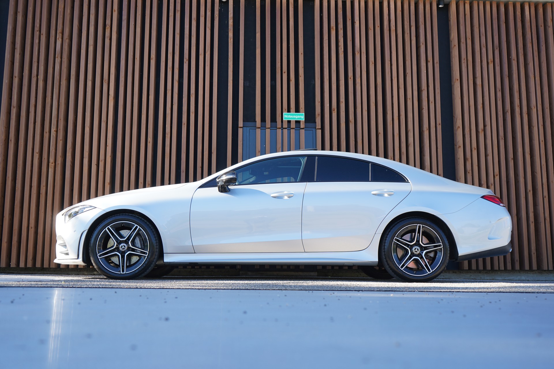 MERCEDES-BENZ CLS 450 4MATIC AMG LINE NIGHT PLUS 9G-TRONIC l-image-3