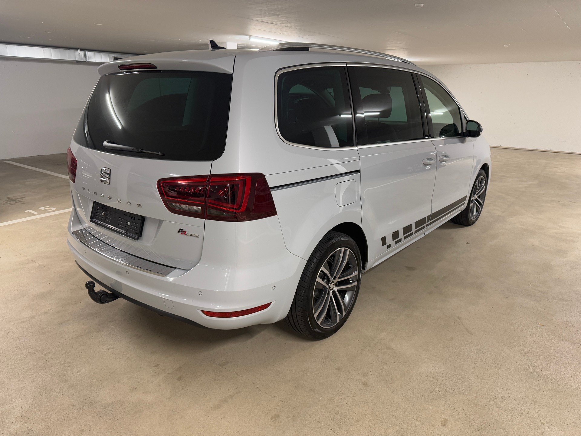 SEAT Alhambra 2.0 TDI Hola FR 4Drive-image-4