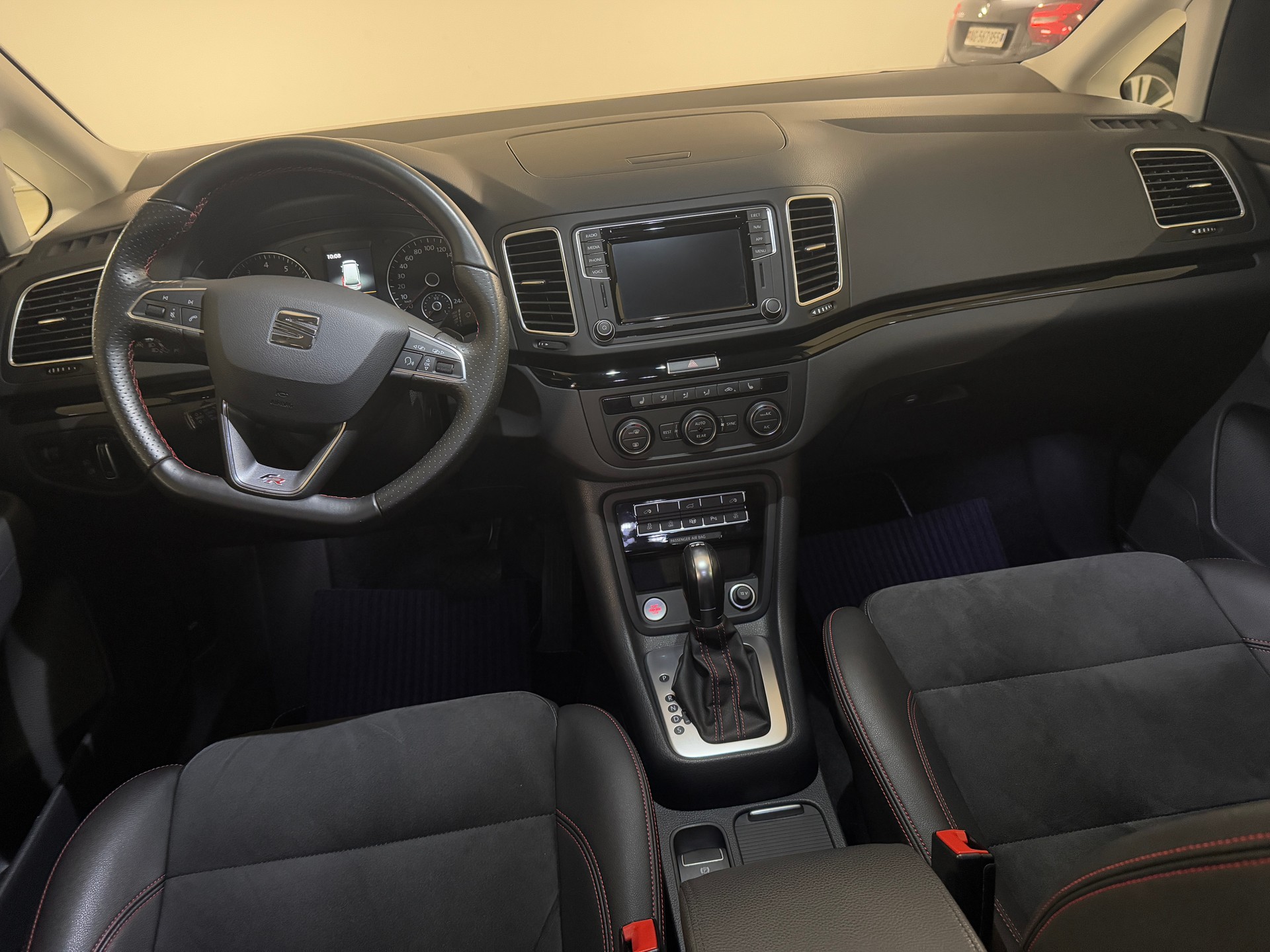 SEAT Alhambra 2.0 TDI Hola FR 4Drive-image-8