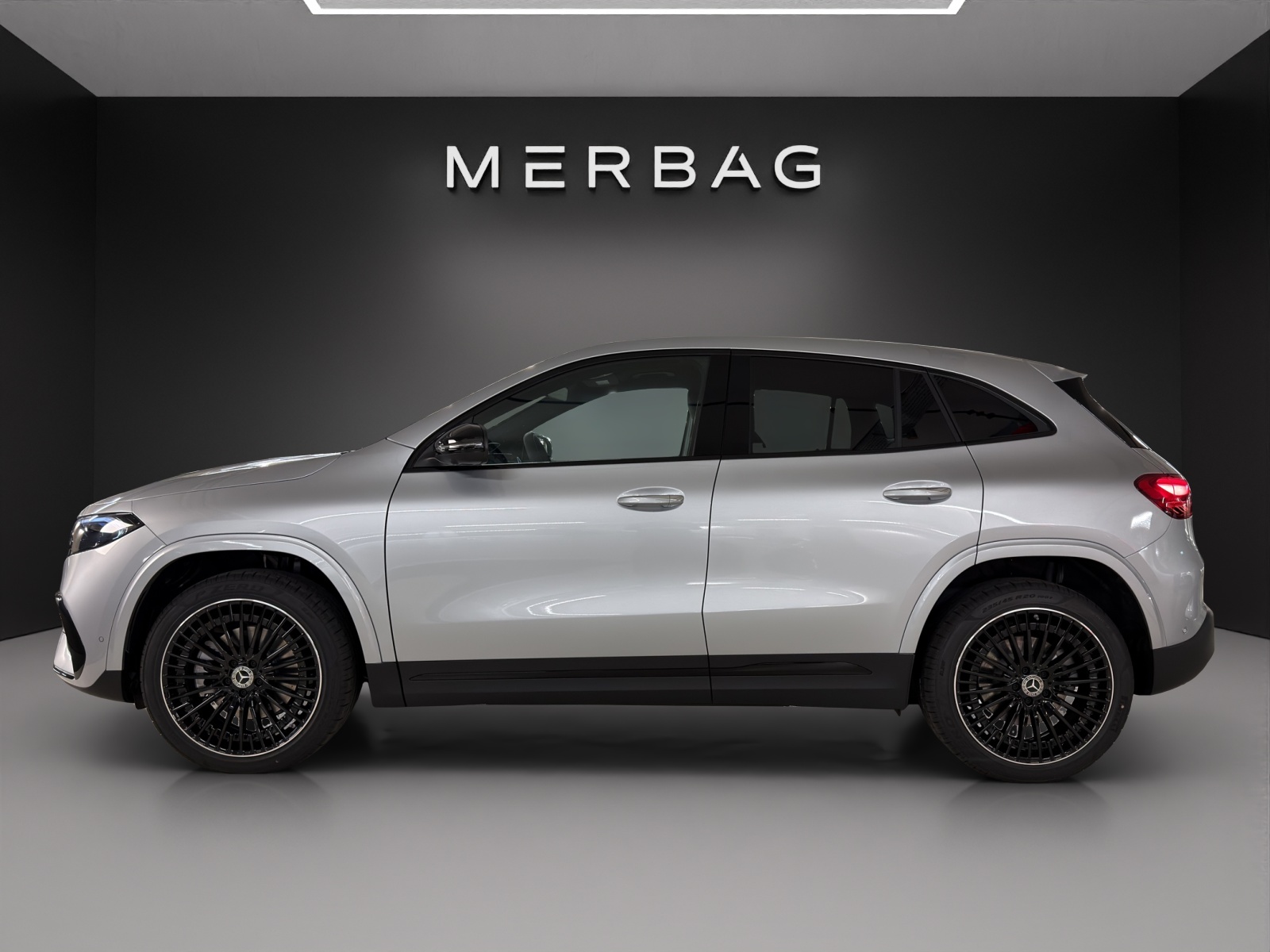 MERCEDES-BENZ EQA 350 66,5 kWh 4Matic Excellence-image-3