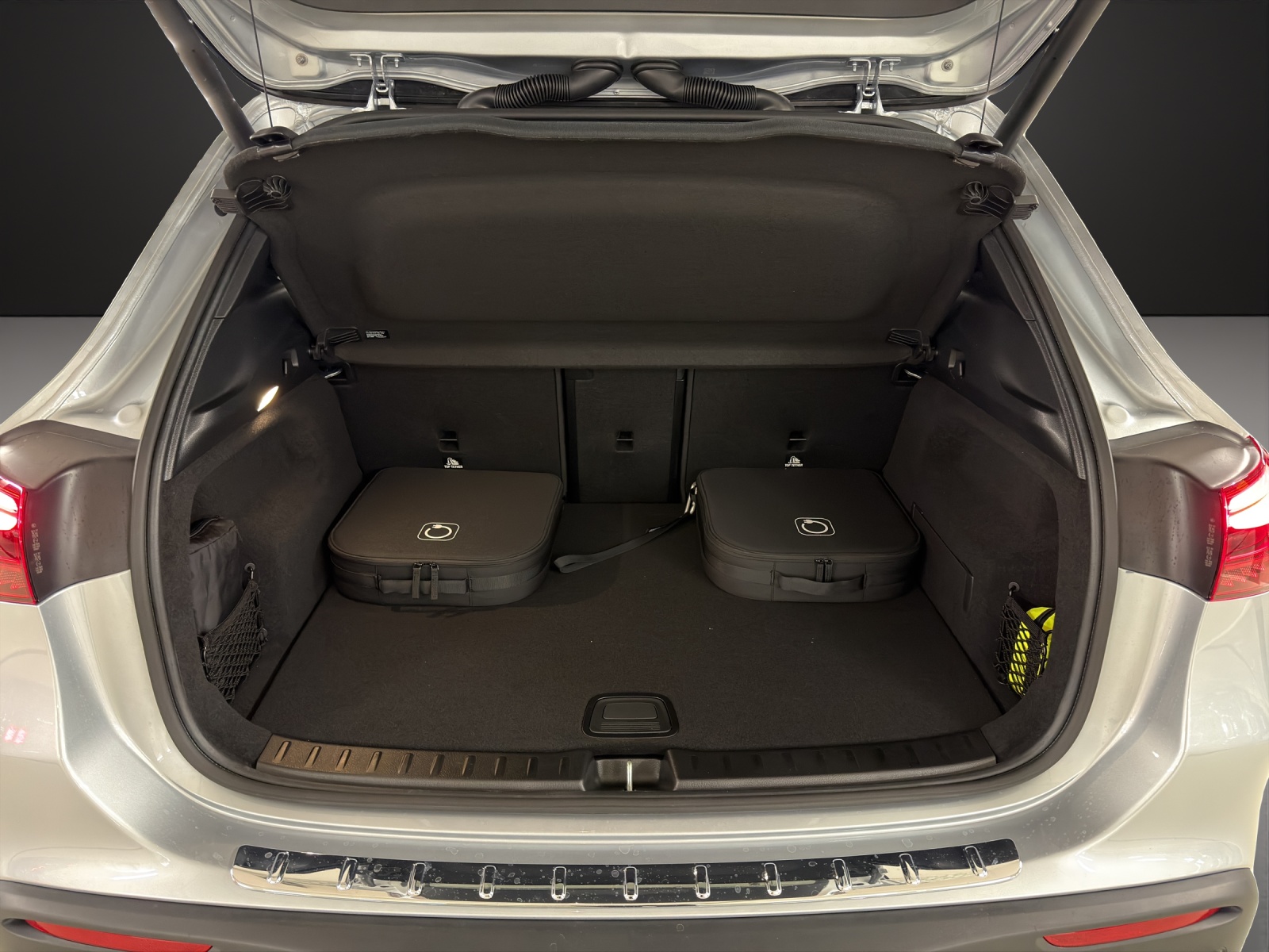 MERCEDES-BENZ EQA 350 66,5 kWh 4Matic Excellence-image-11