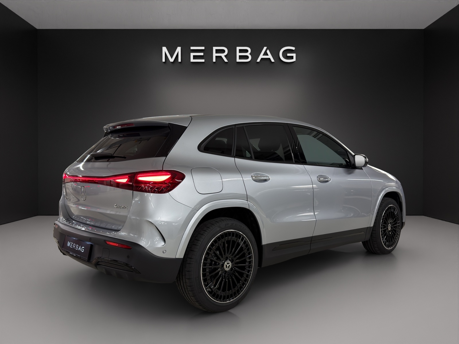 MERCEDES-BENZ EQA 350 66,5 kWh 4Matic Excellence-image-5