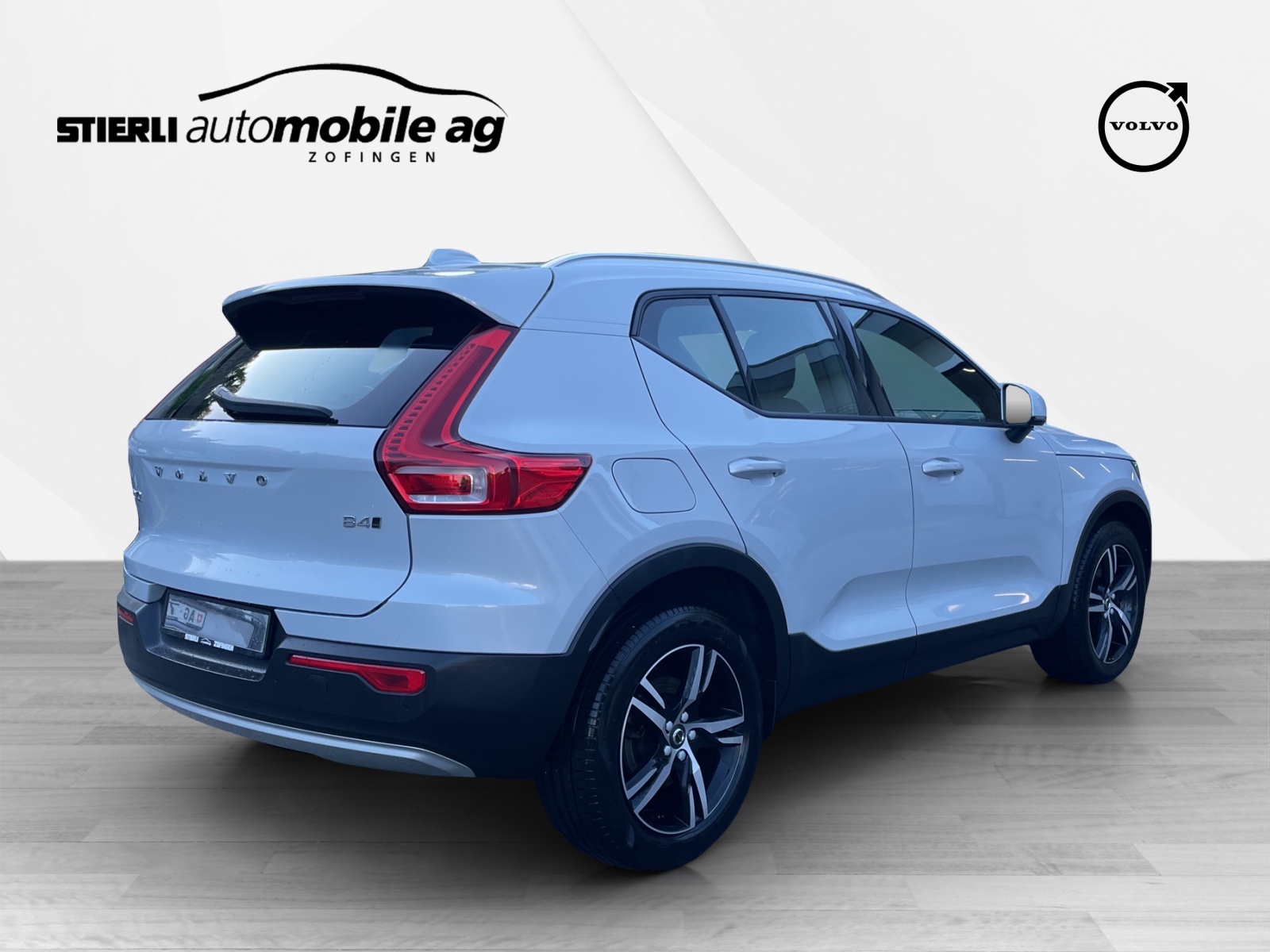 VOLVO XC40 2.0 B4 MH Momentum AWD-image-4