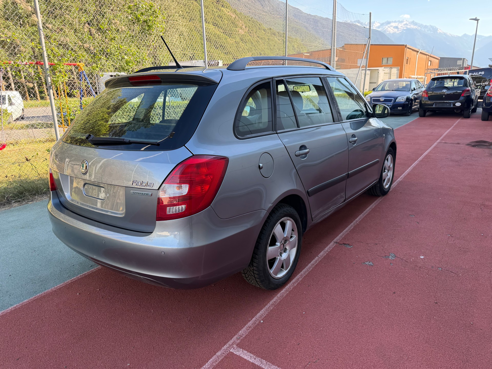SKODA Fabia 1.2 TDI Greenline-image-4
