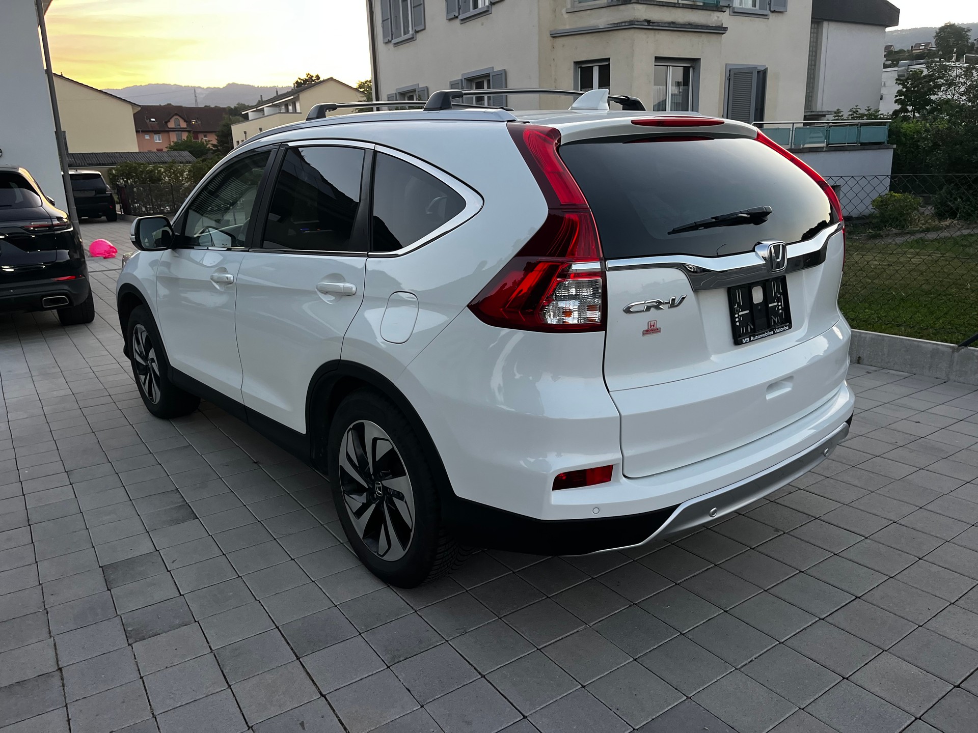 HONDA CR-V 1.6 i-DTEC Lifestyle 4WD Automatic-image-4