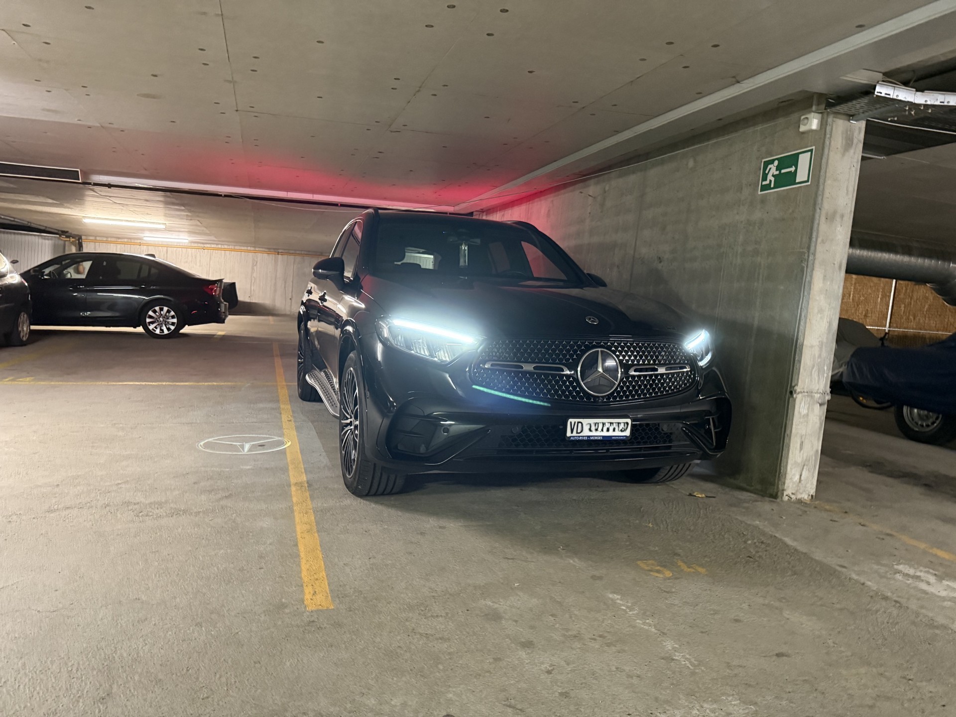 MERCEDES-BENZ GLC 220 d AMG Line 4matic-image-9