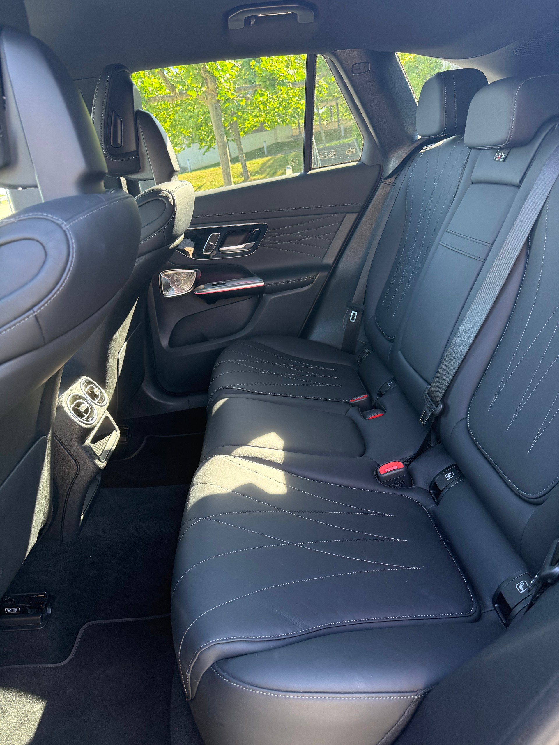 MERCEDES-BENZ GLC 220 d AMG Line 4matic-image-15