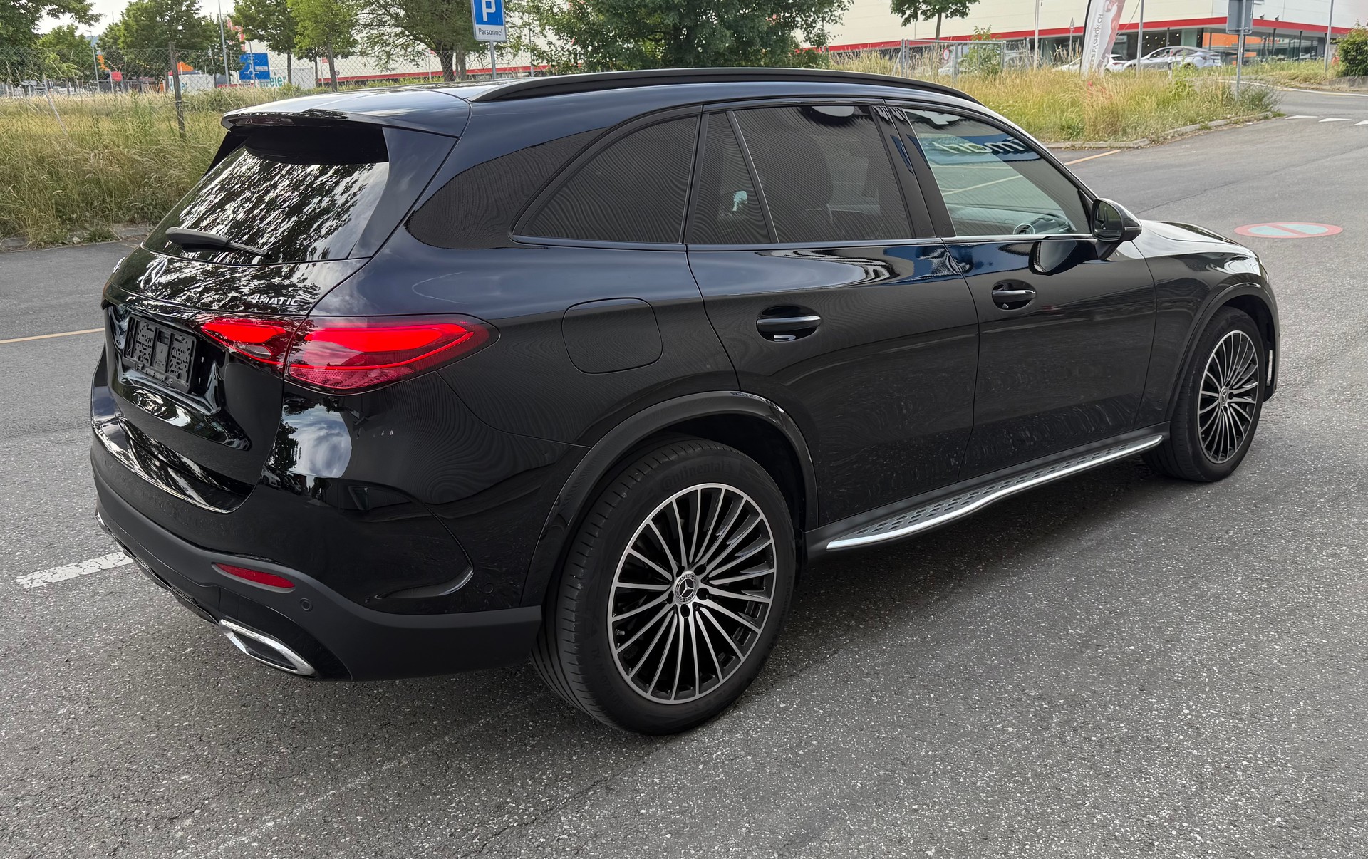 MERCEDES-BENZ GLC 220 d AMG Line 4matic-image-6