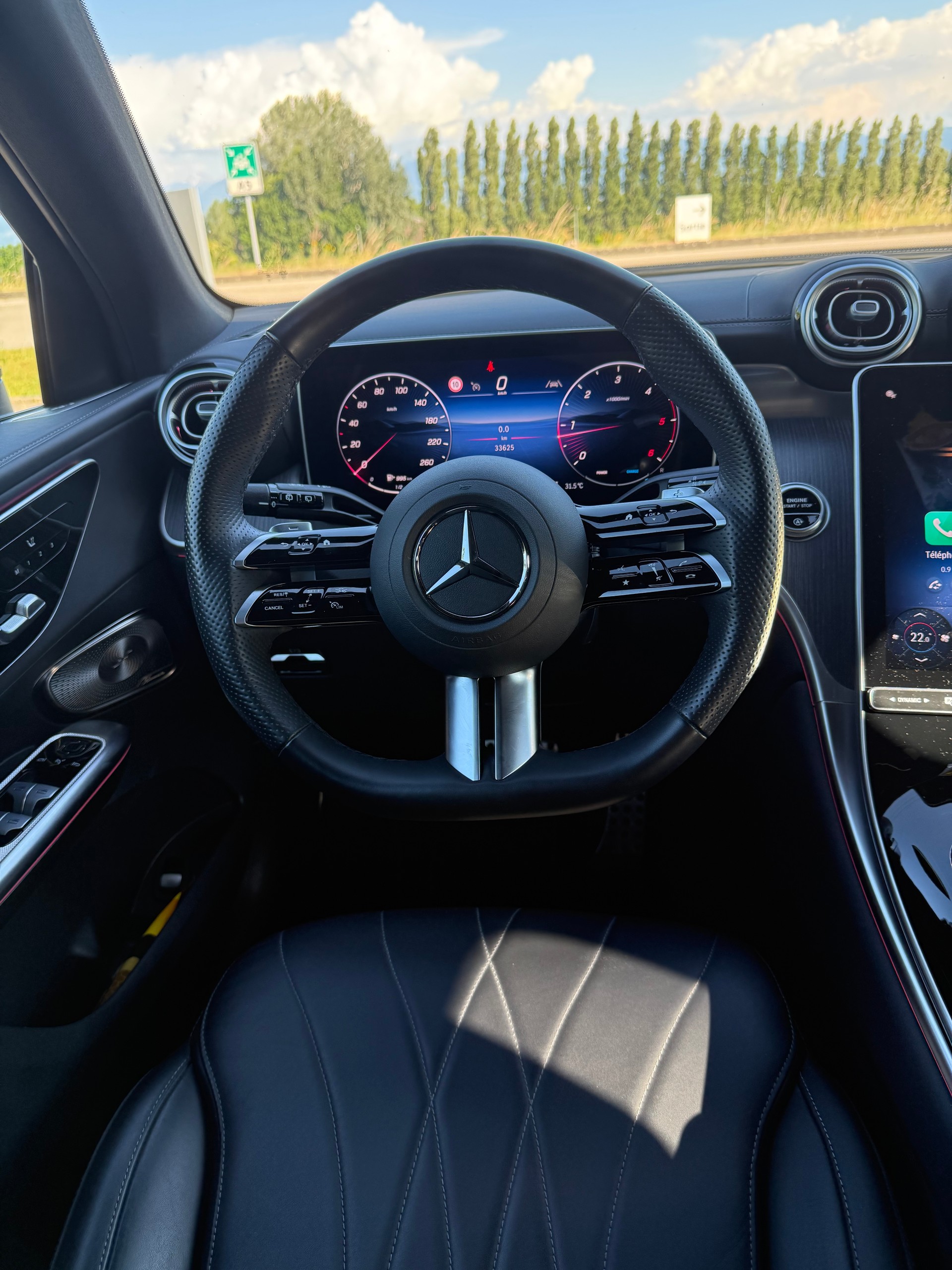 MERCEDES-BENZ GLC 220 d AMG Line 4matic-image-13