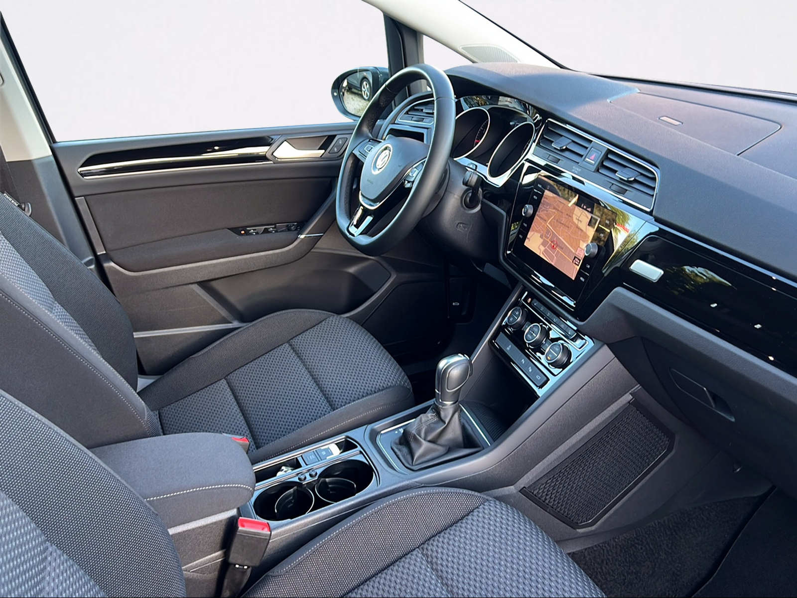 VW Touran 1.5 TSI EVO Comfortline DSG-image-2