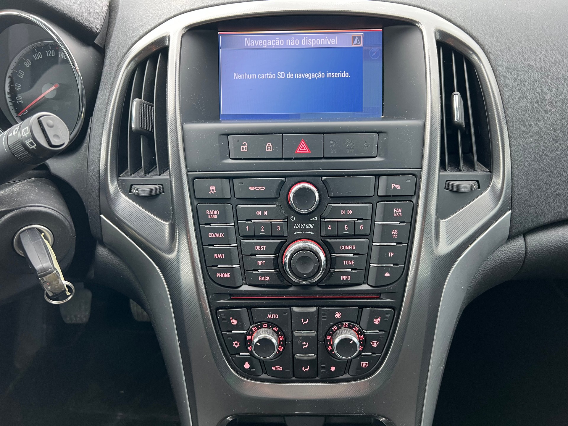 OPEL Astra 1.4i 16V Turbo Cosmo-image-13