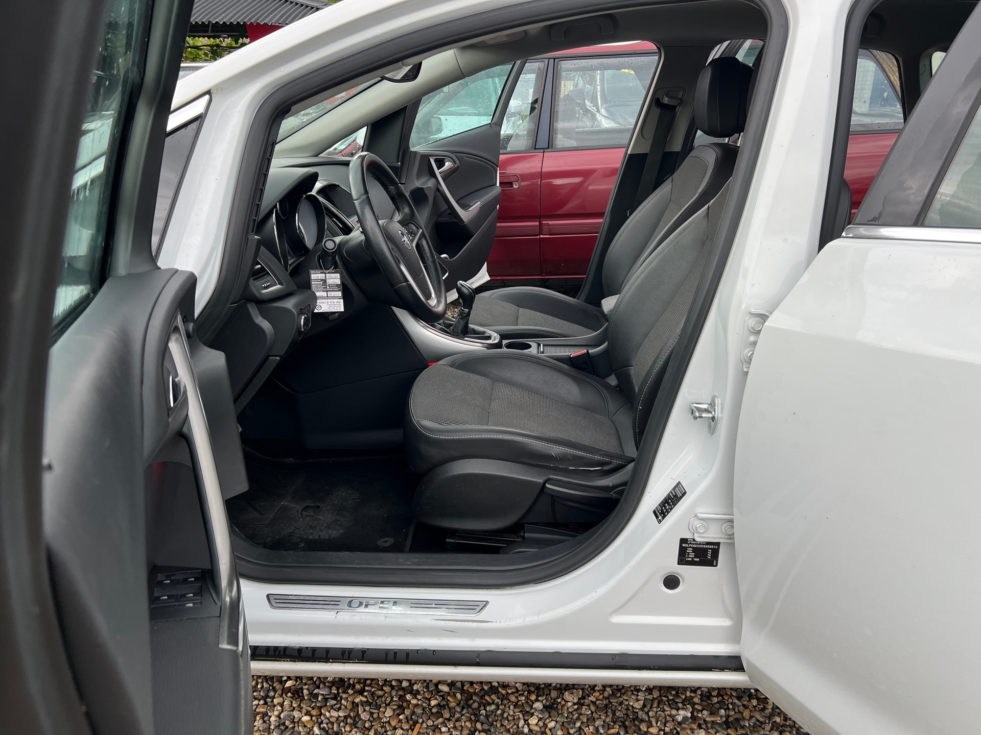 OPEL Astra 1.4i 16V Turbo Cosmo-image-7