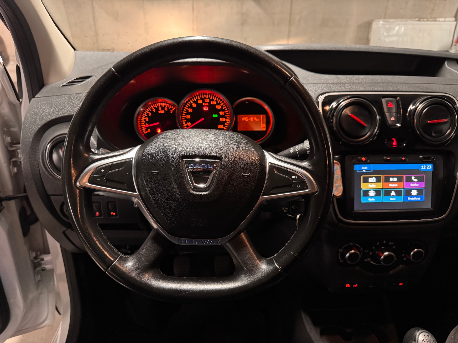 DACIA Dokker TCE 130 16V Stepway-image-11