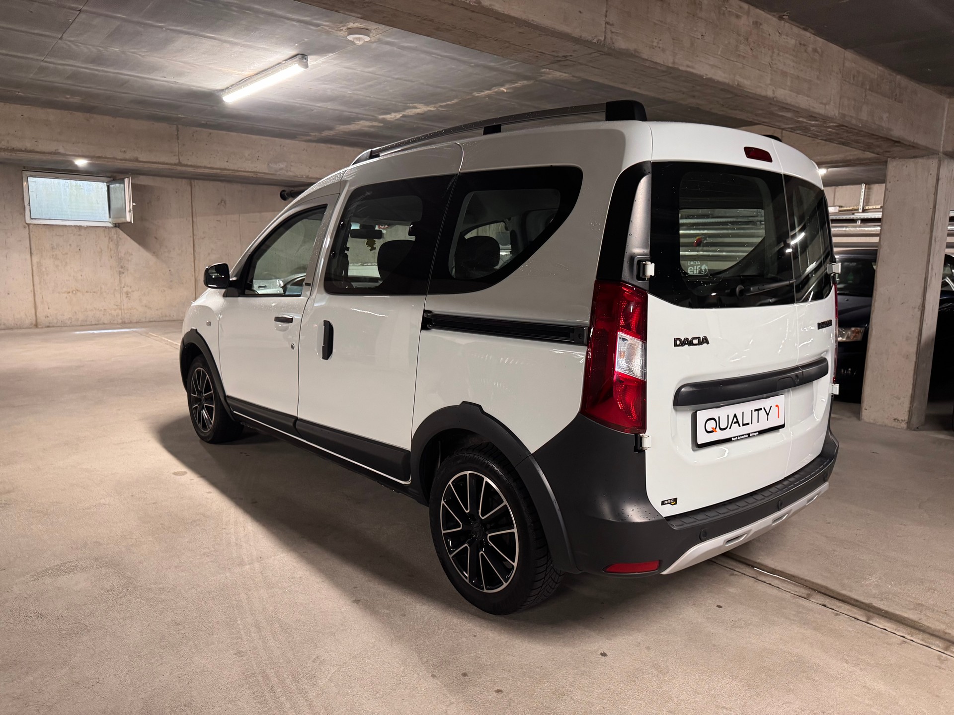 DACIA Dokker TCE 130 16V Stepway-image-6