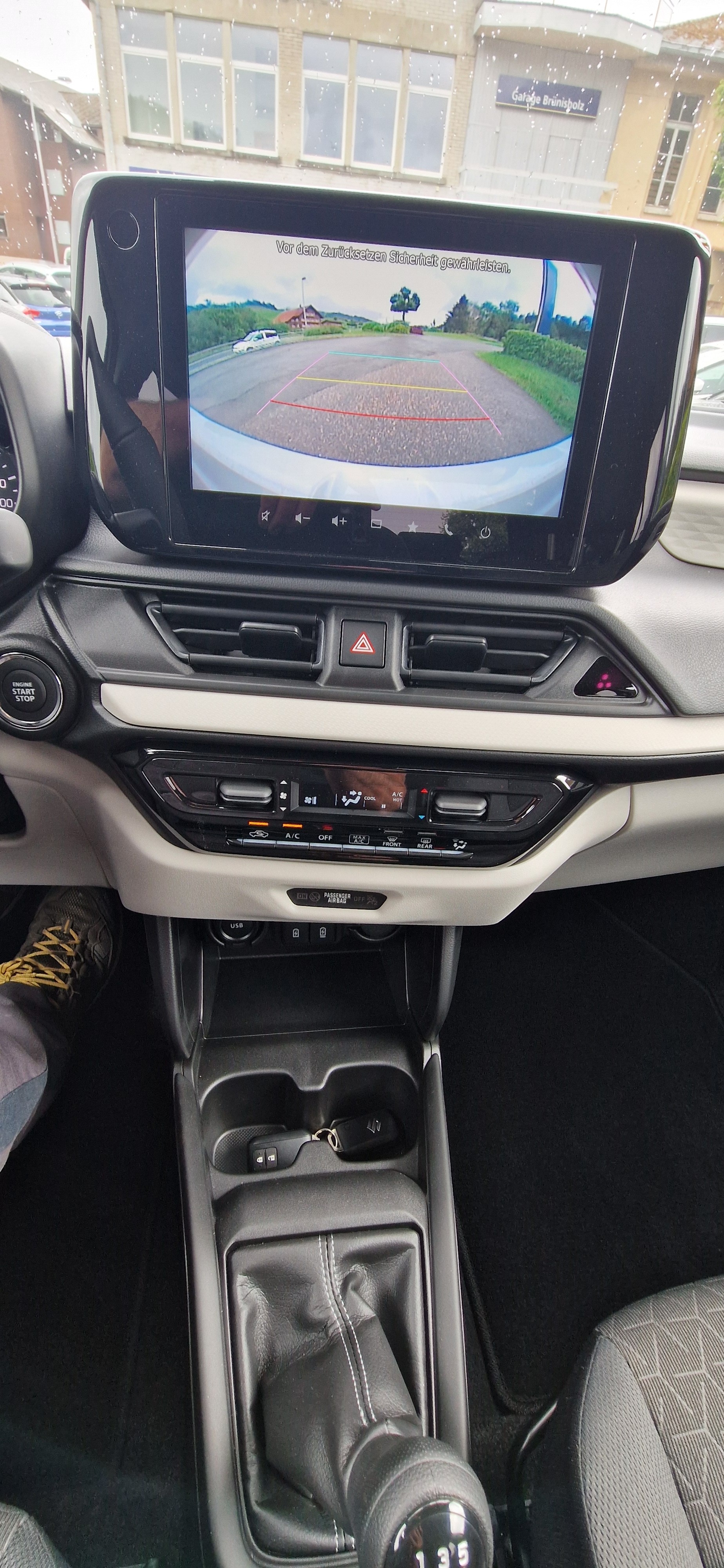 SUZUKI Swift 1.2 Compact+ Hybrid-image-9