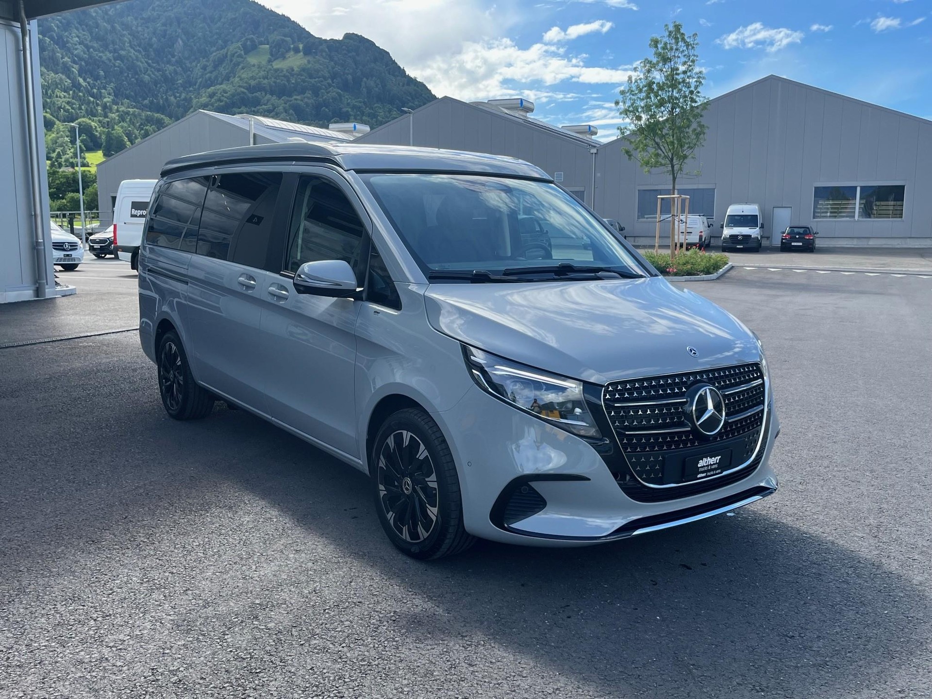 MERCEDES-BENZ Marco Polo 250 d-image-1