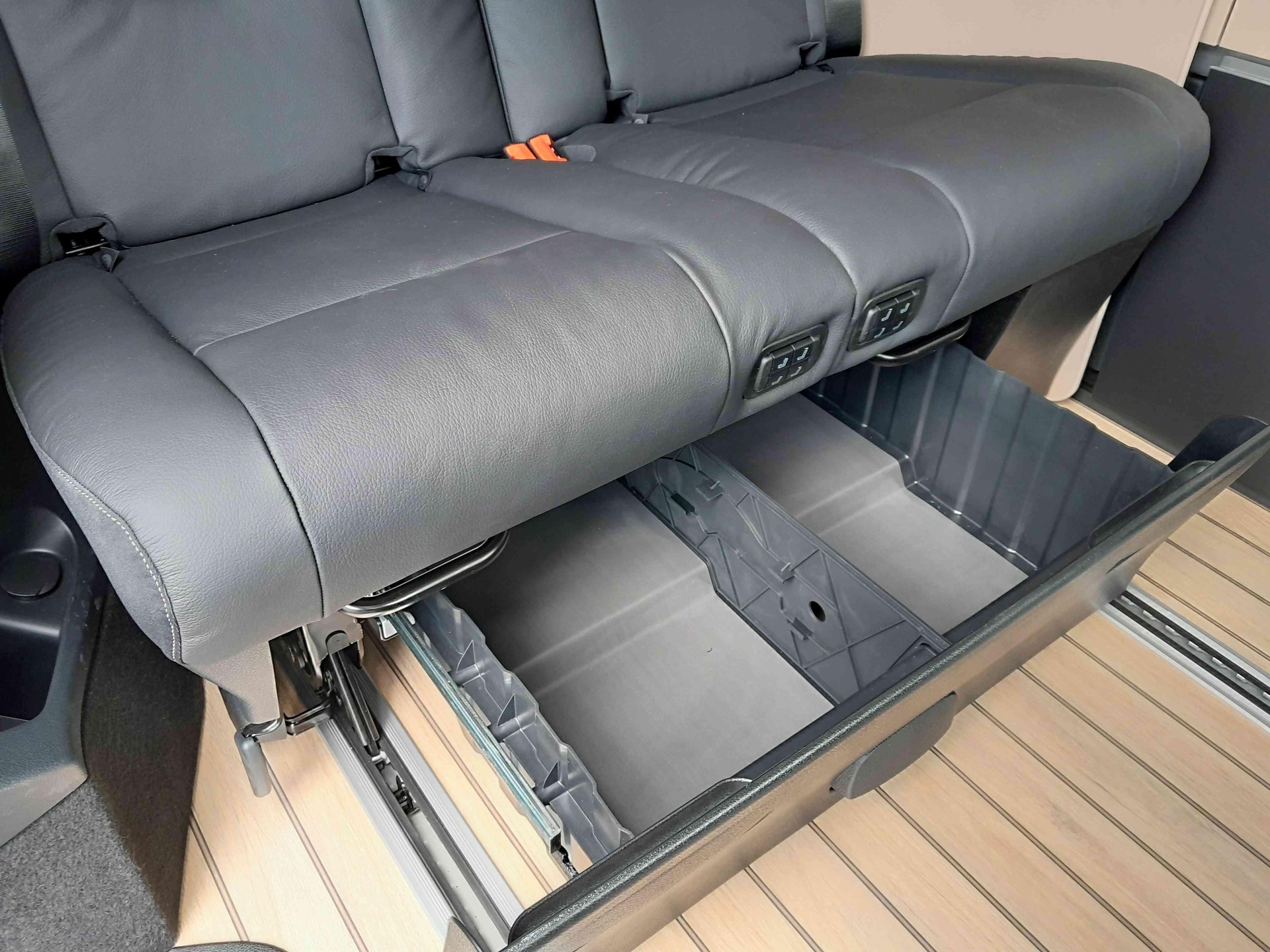 MERCEDES-BENZ Marco Polo 250 d-image-18