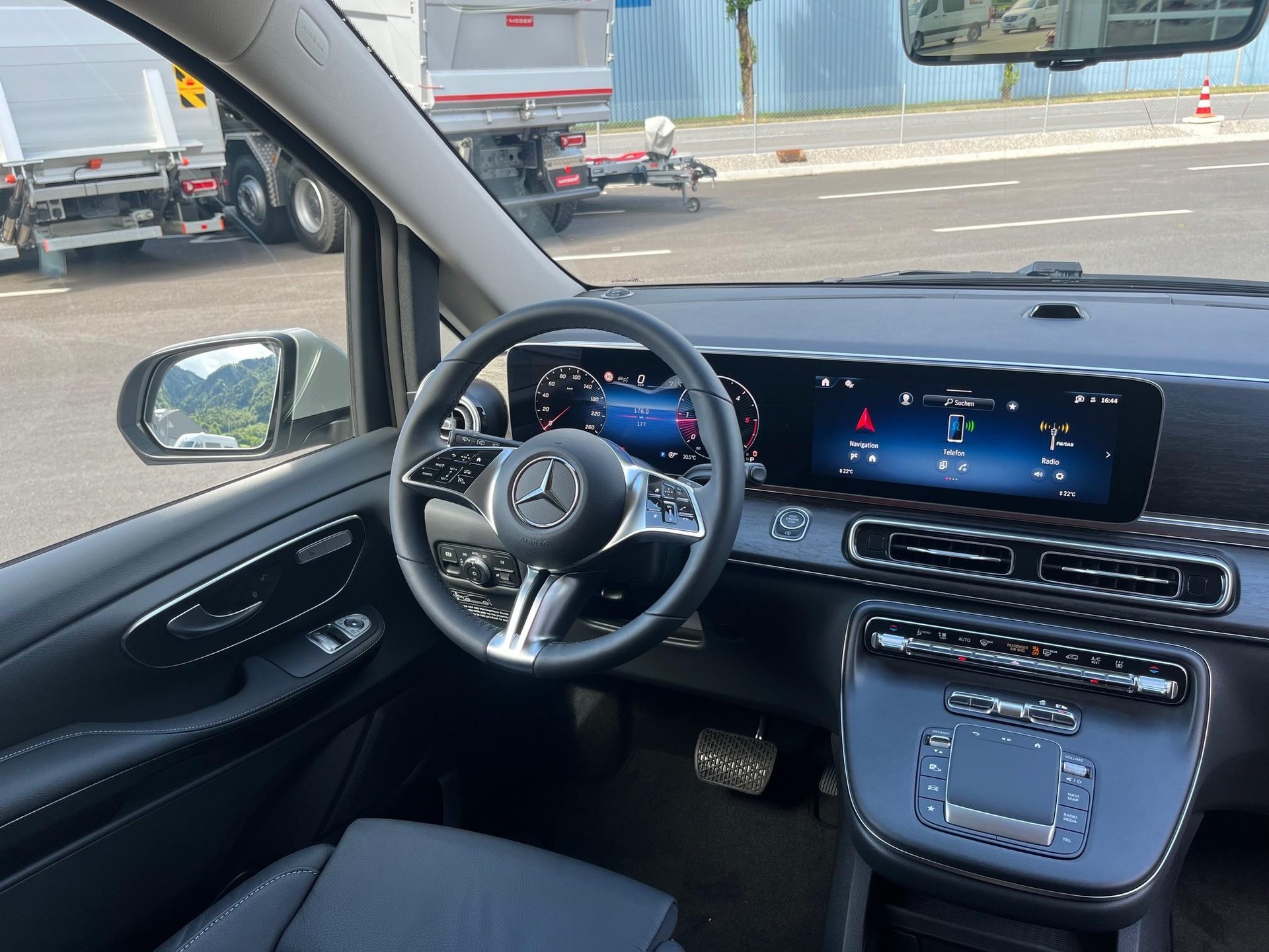 MERCEDES-BENZ Marco Polo 250 d-image-10