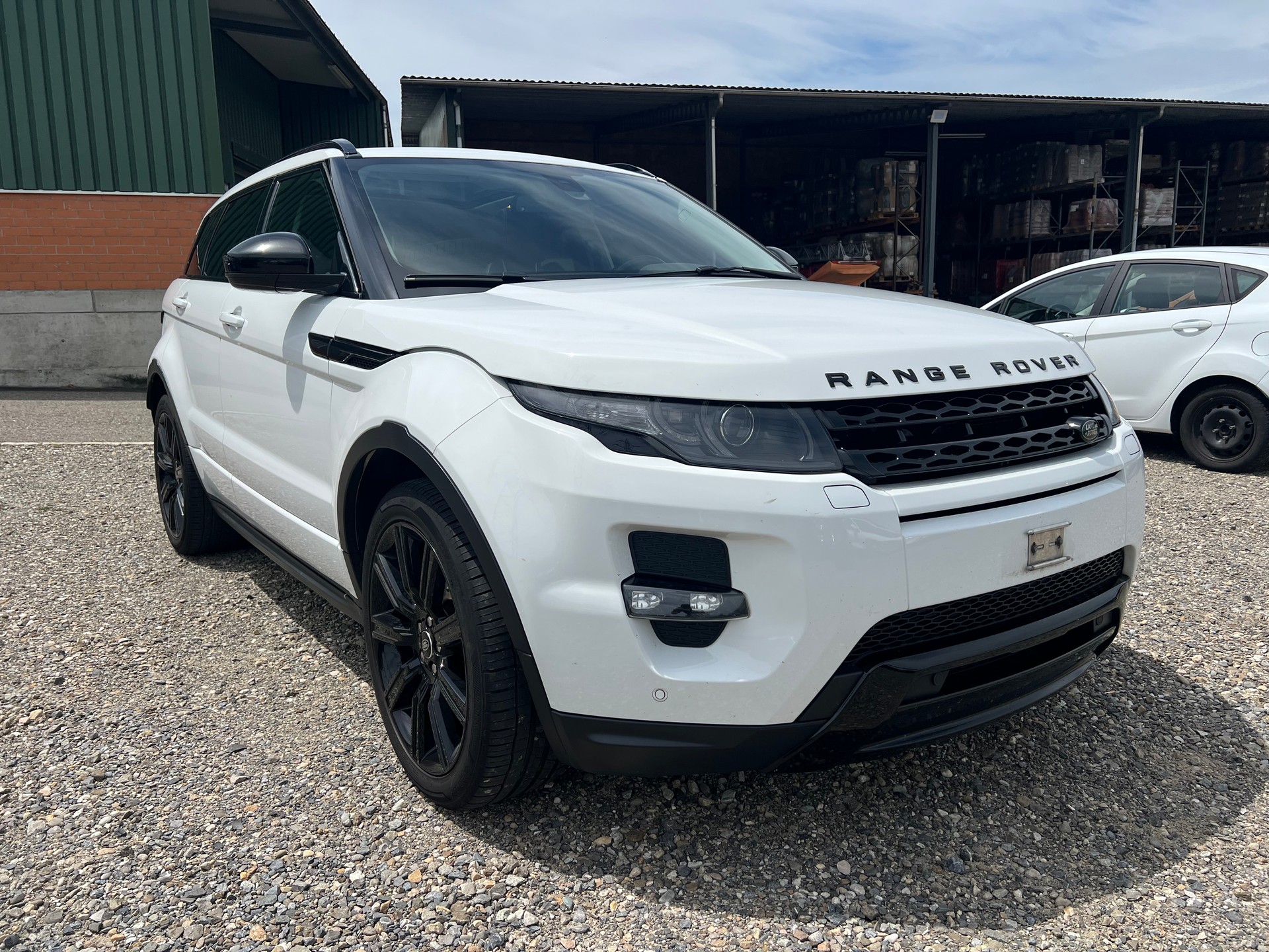 LAND ROVER Range Rover Evoque 2.0 Si4 Pure AT9-image-0