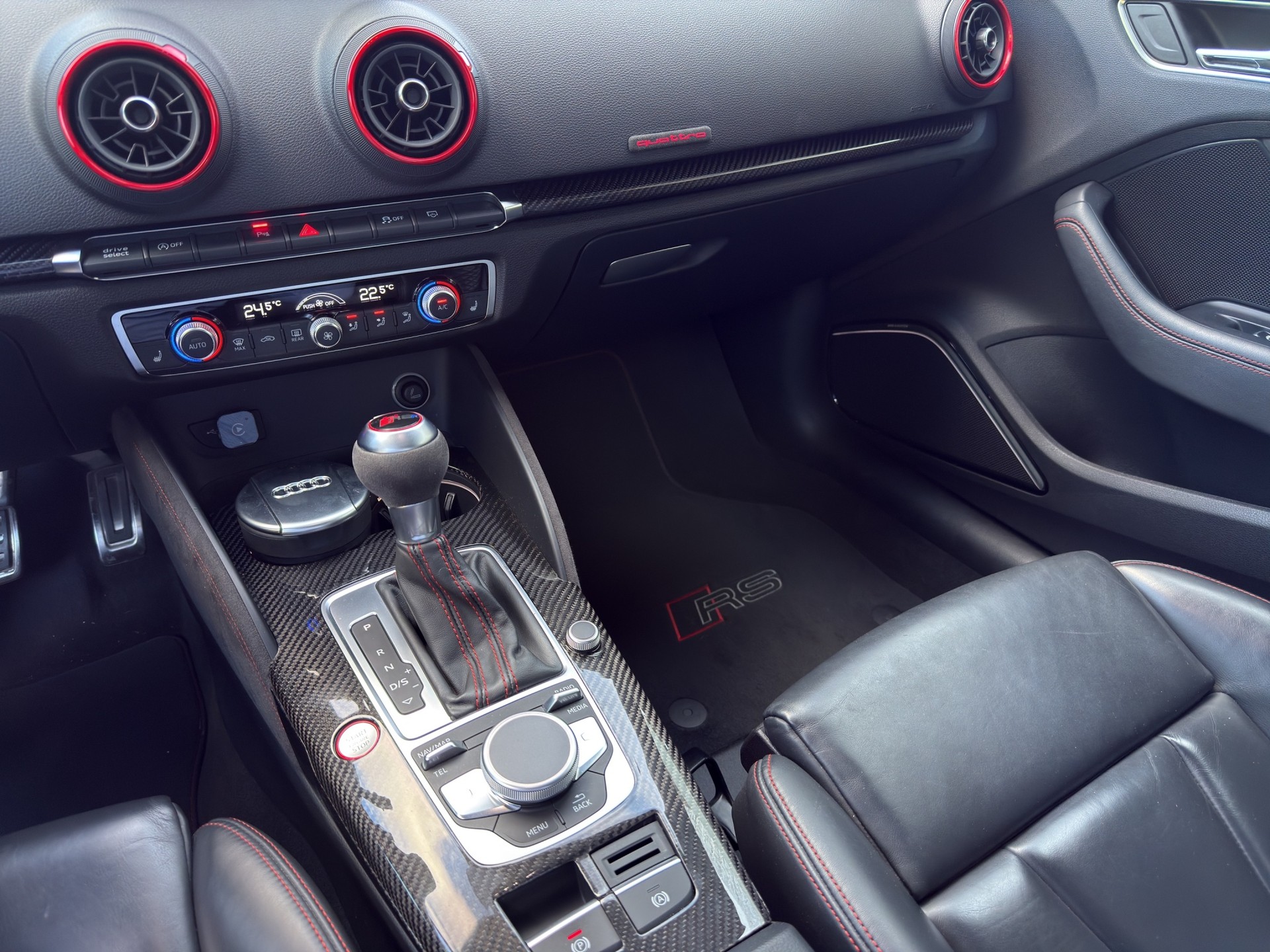 AUDI RS3 Sportback 2.5 TSI quattro S-tronic-image-10