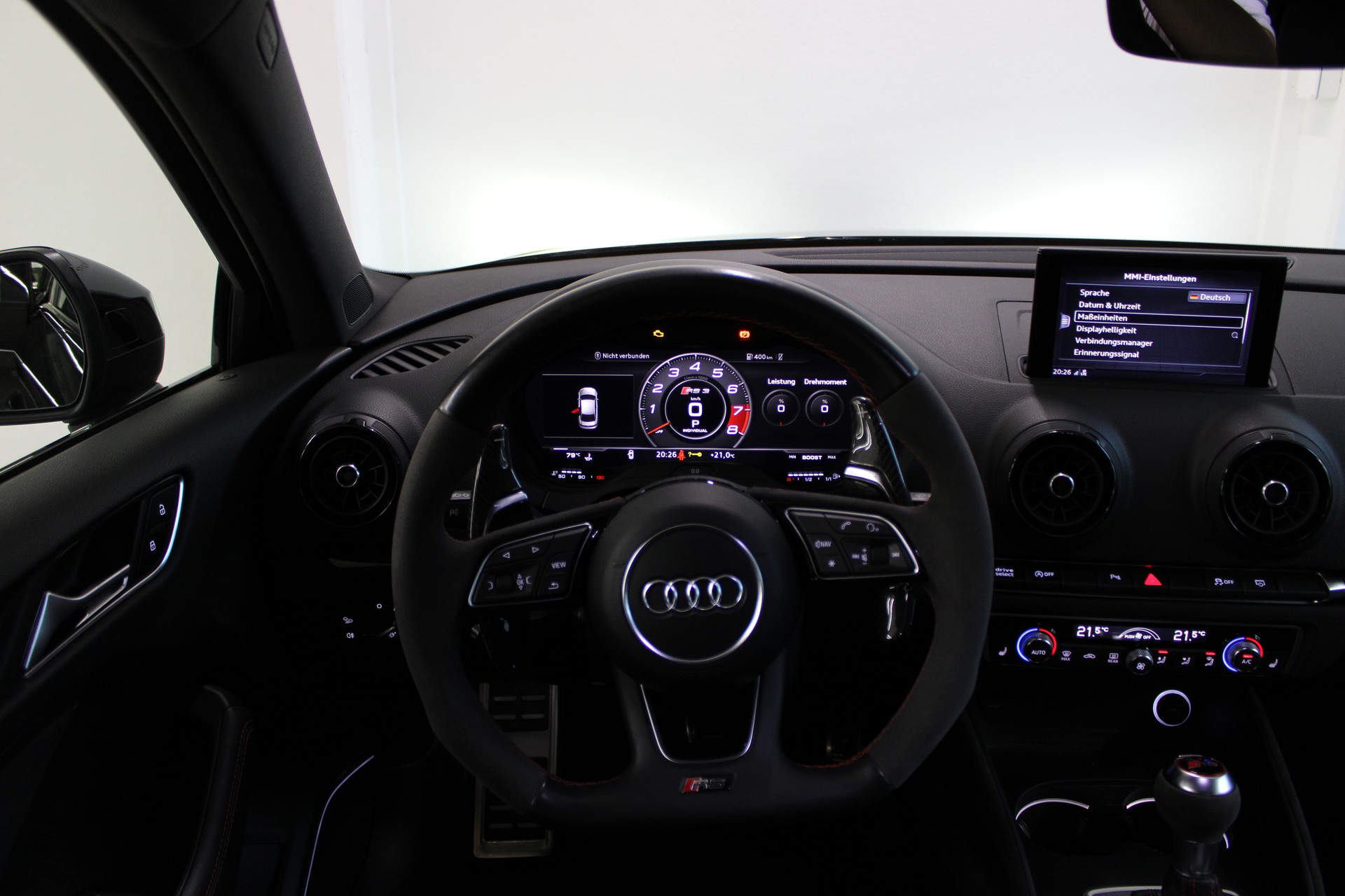 AUDI RS3 Limousine 2.5 TSI quattro S-tronic-image-14