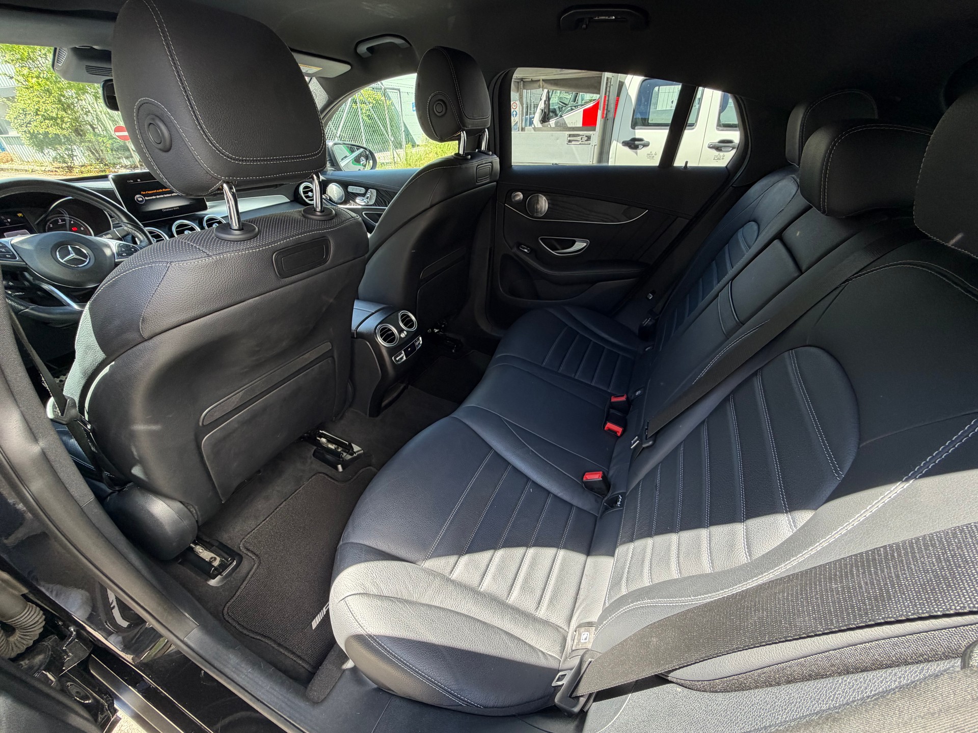 MERCEDES-BENZ GLC Coupé 350 d AMG Line 4Matic 9G-Tronic-image-8