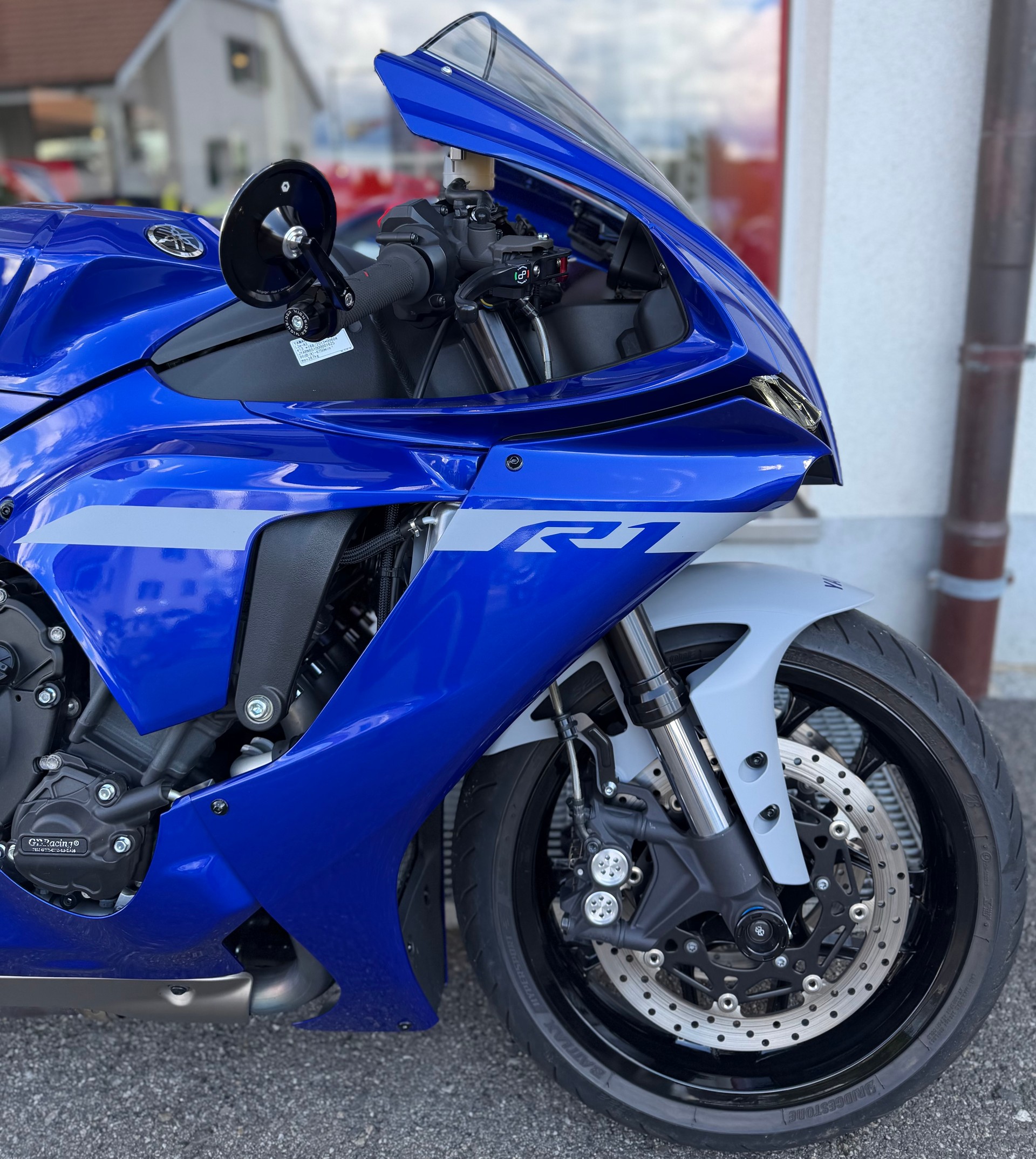 YAMAHA YZF-R1 ABS-image-4