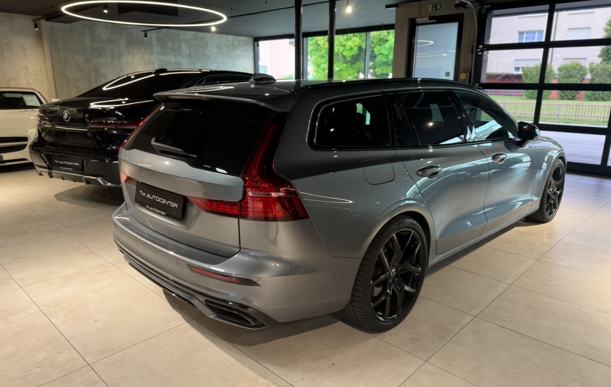 VOLVO T8 Polestar-image-2