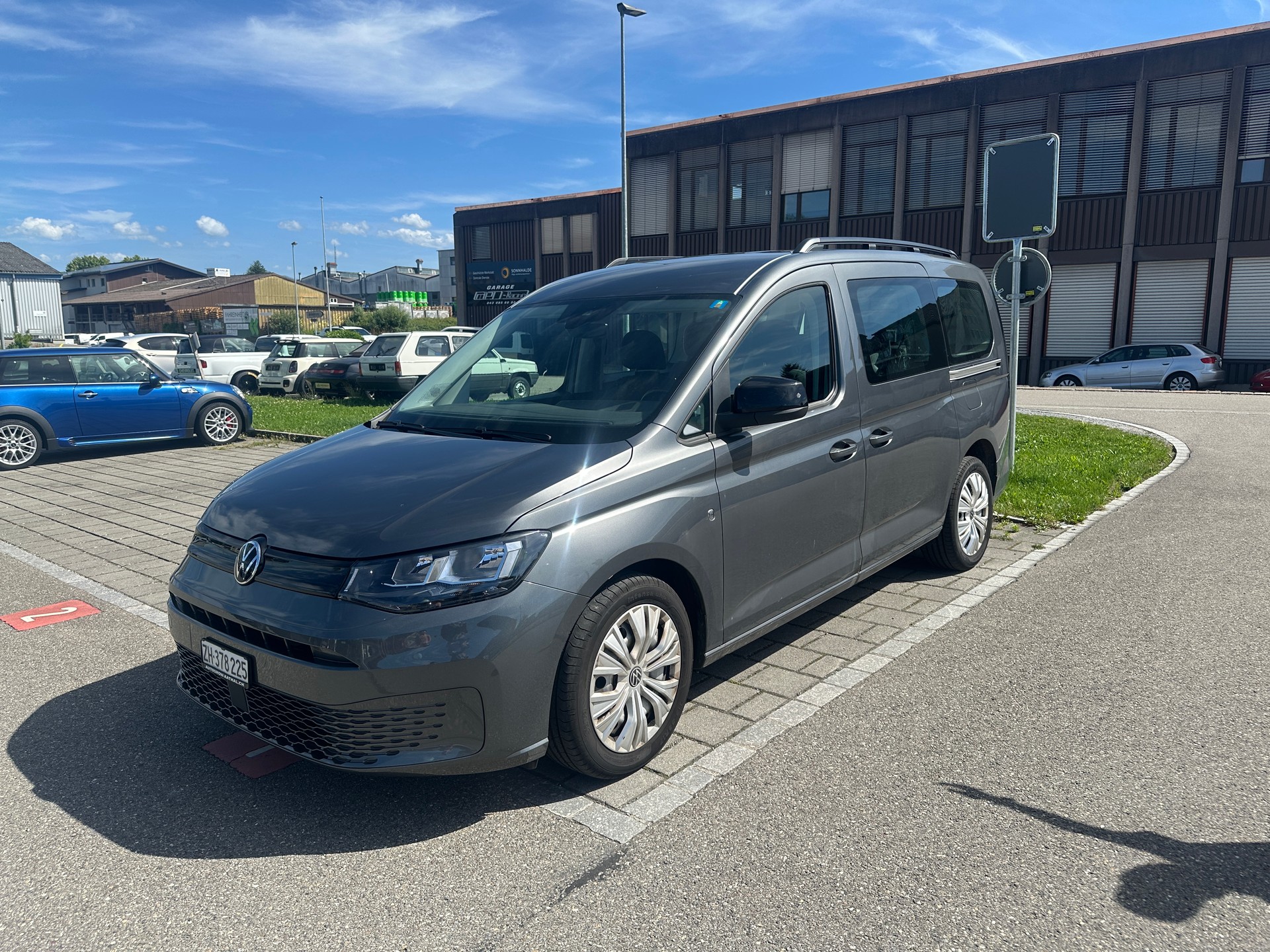 VW Maxi 1.5 TSI Style DSG-image-0