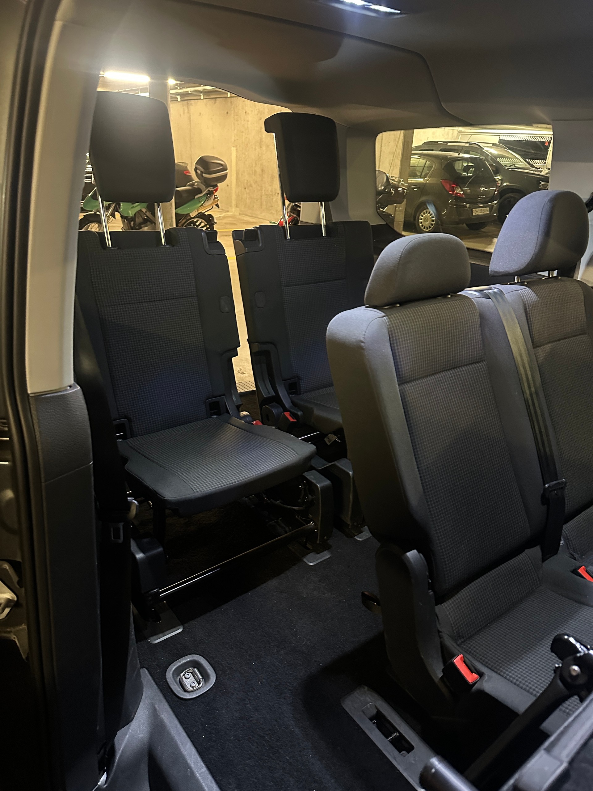 VW Maxi 1.5 TSI Style DSG-image-4