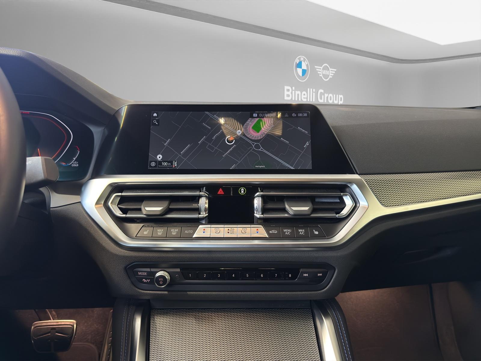 BMW M240i xDrive Coupé-image-19