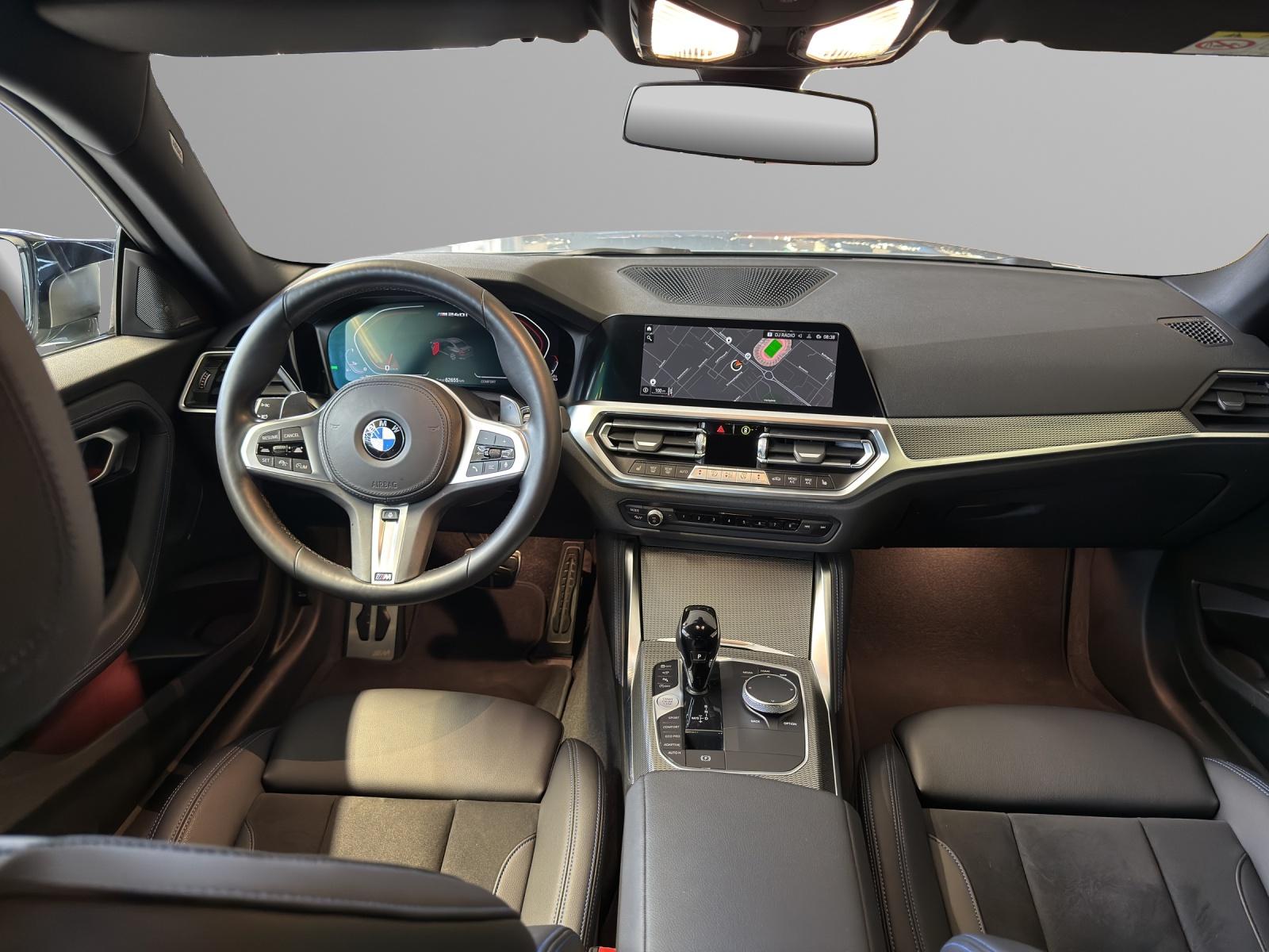 BMW M240i xDrive Coupé-image-8