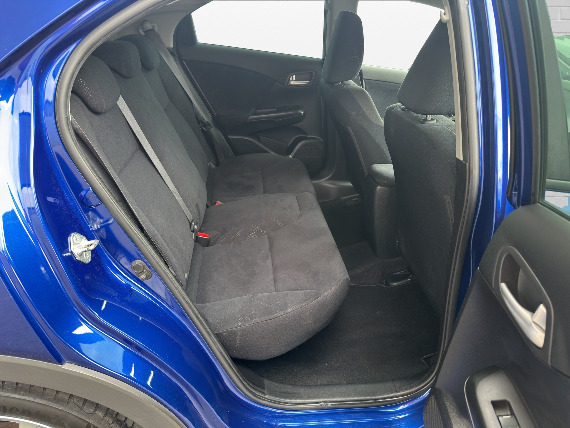 HONDA Civic 1.8i Comfort-image-13
