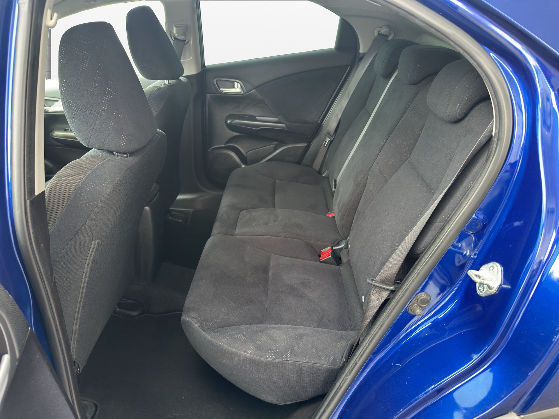 HONDA Civic 1.8i Comfort-image-12