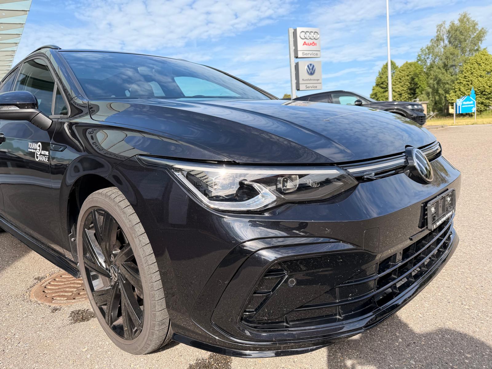 VW Golf Variant 2.0 TSI R-Line DSG 4Motion-image-8