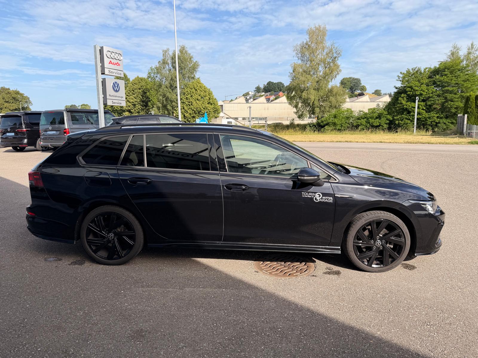 VW Golf Variant 2.0 TSI R-Line DSG 4Motion-image-5