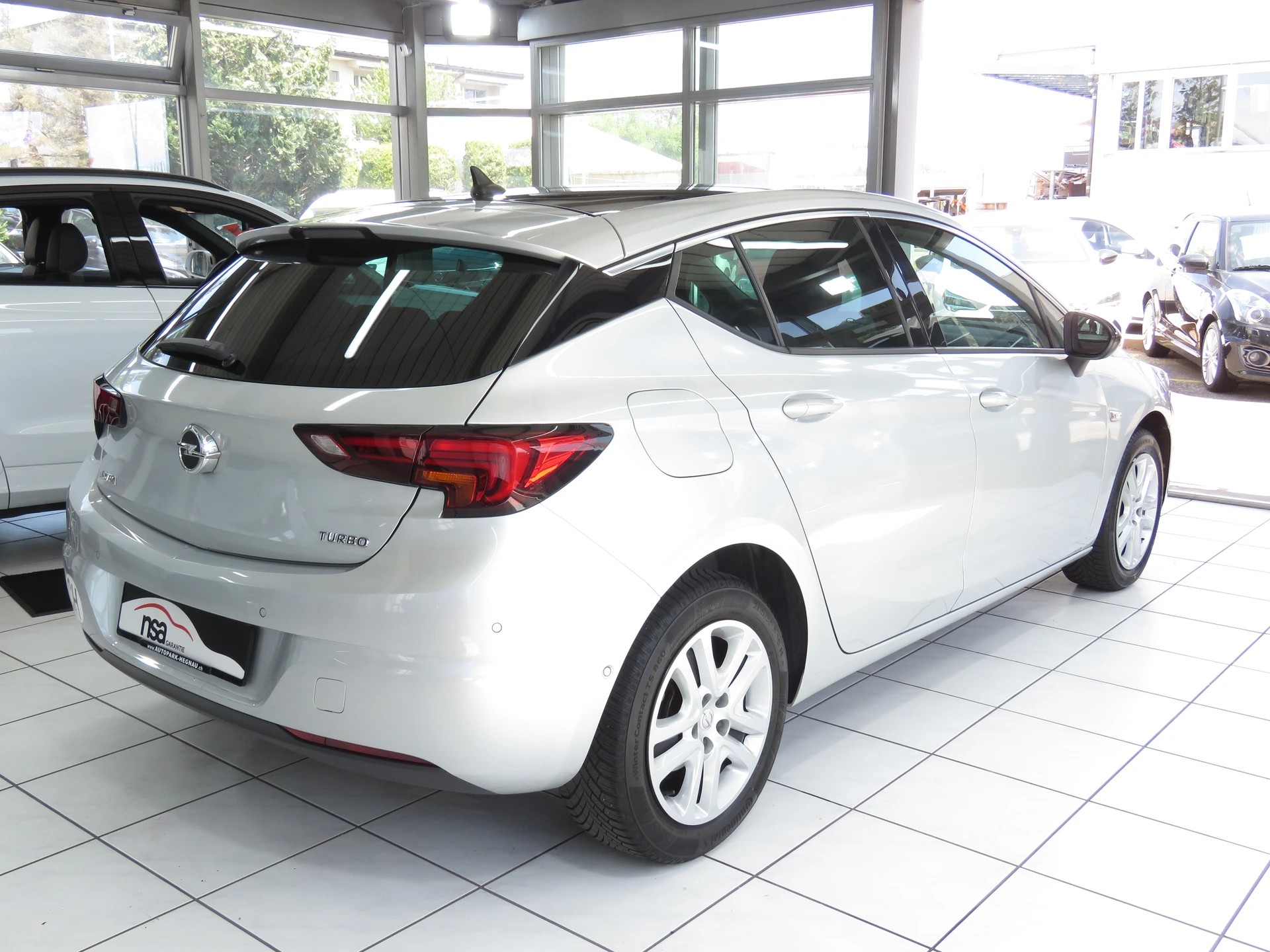 OPEL Astra 1.4i Turbo Black Edition-image-3