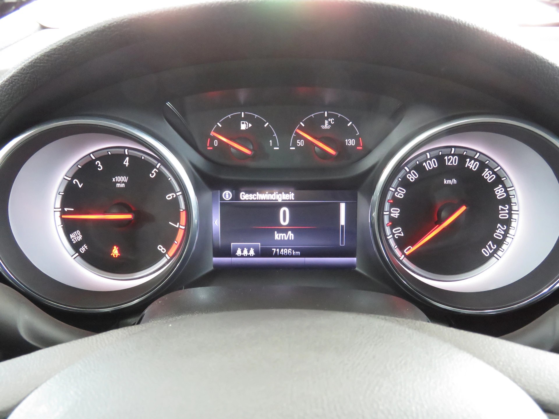 OPEL Astra 1.4i Turbo Black Edition-image-18