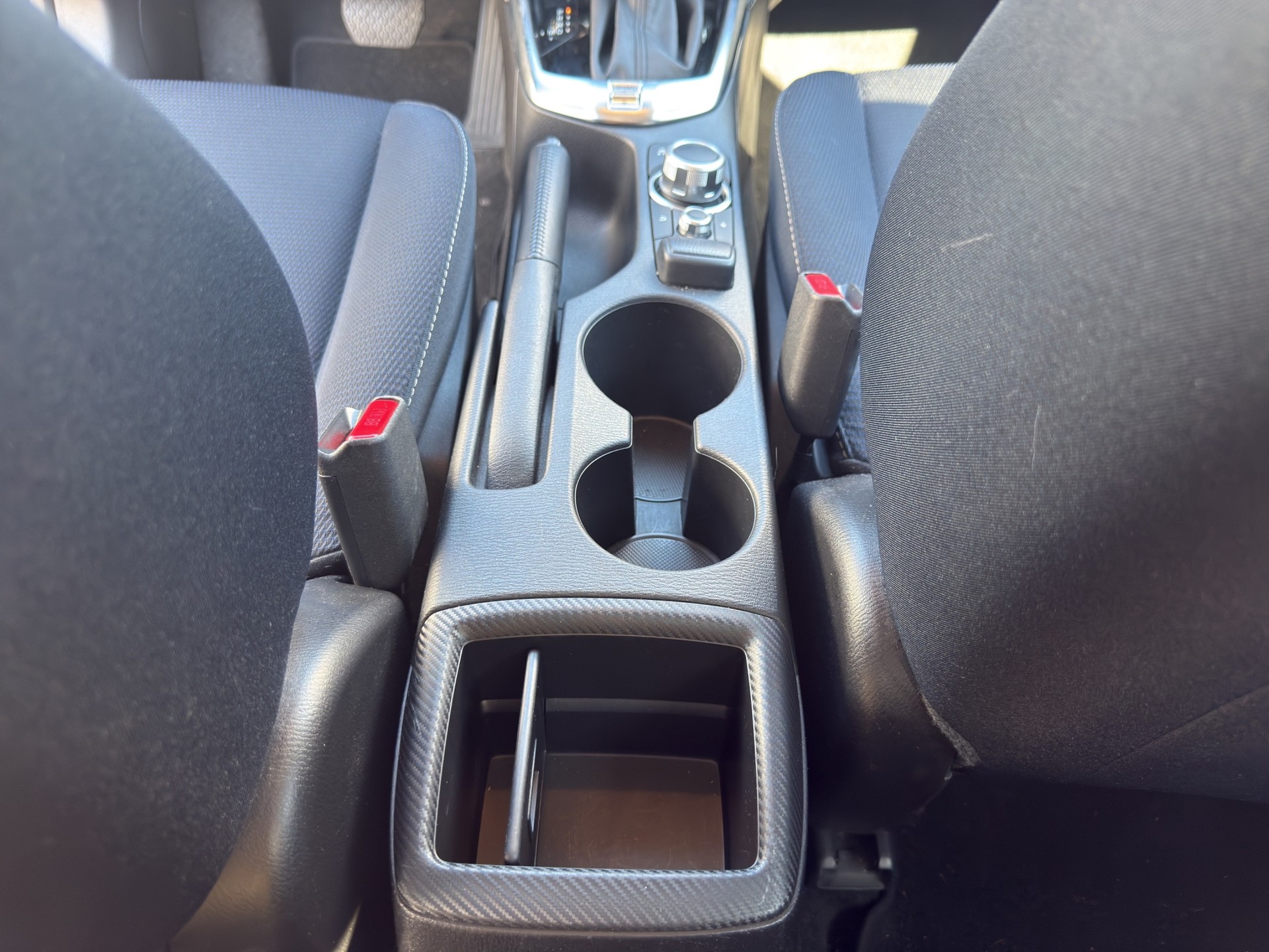MAZDA 2 SKYACTIV-G 90 Revolution Automat-image-15