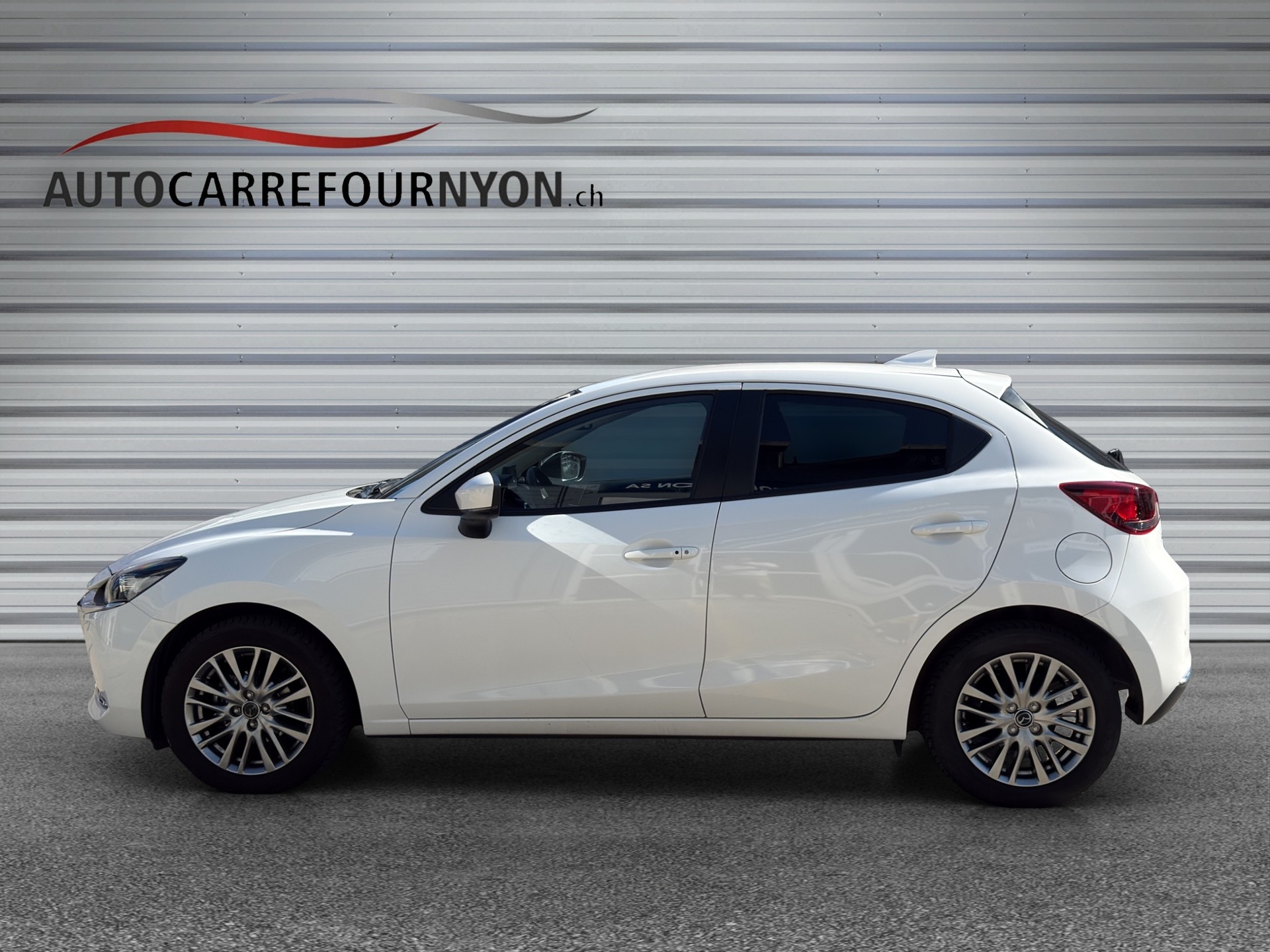 MAZDA 2 SKYACTIV-G 90 Revolution Automat-image-2