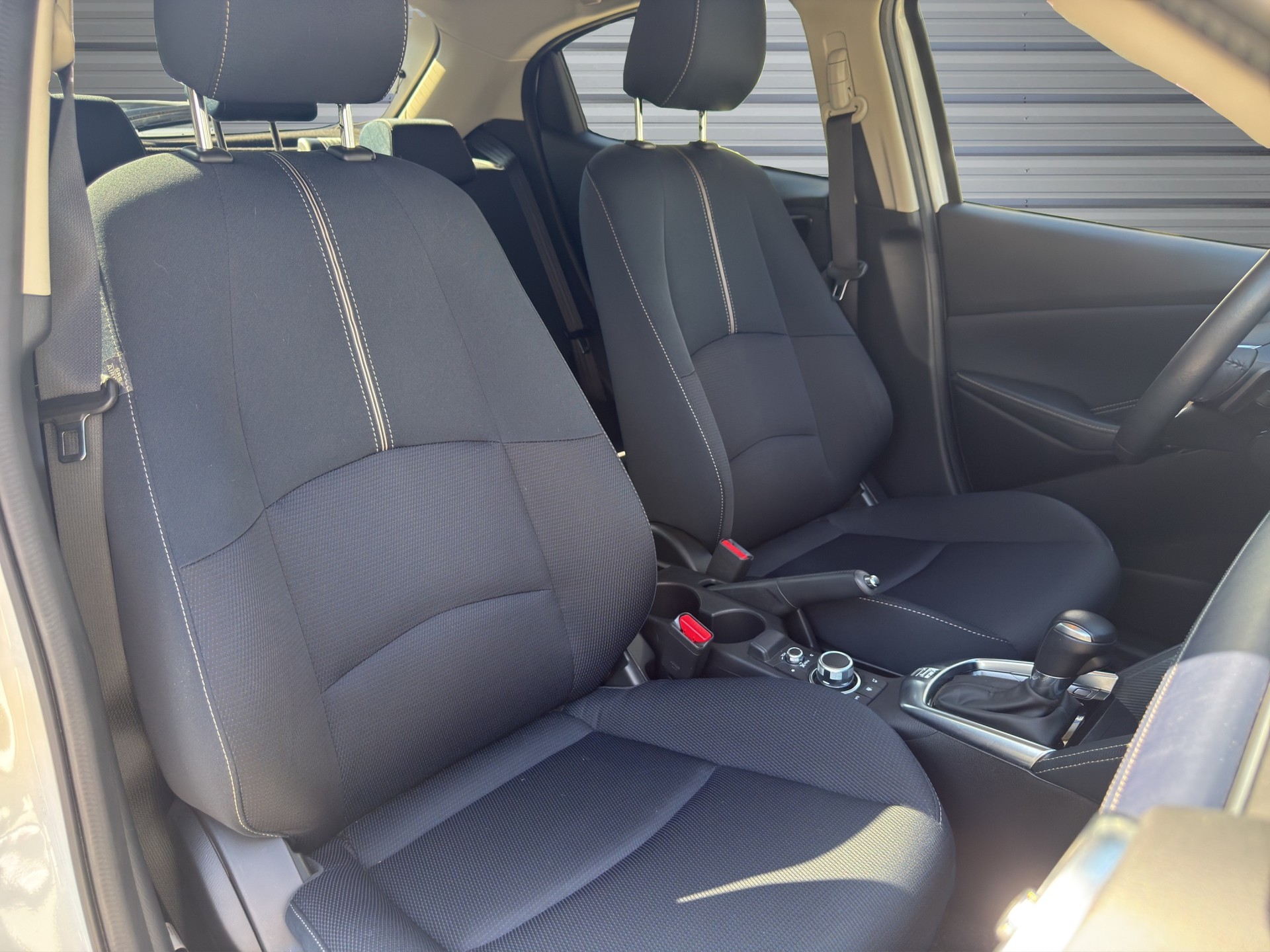MAZDA 2 SKYACTIV-G 90 Revolution Automat-image-17