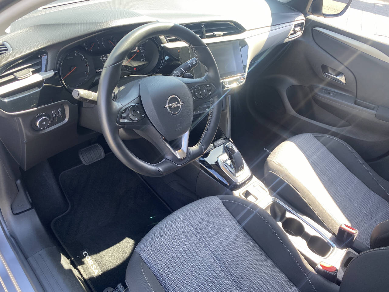 OPEL Corsa 1.2 T Edition-image-5