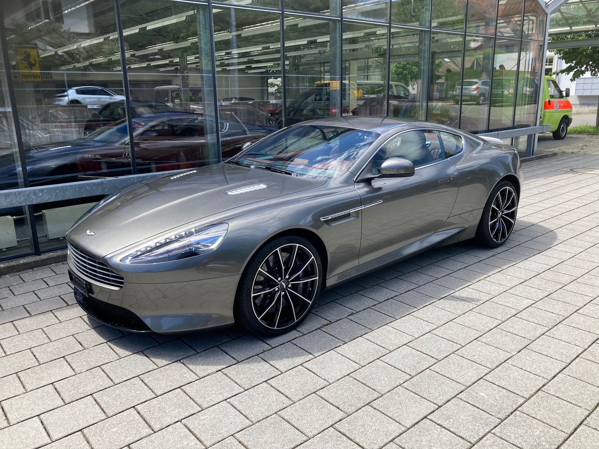 ASTON MARTIN DB9 GT Touchtronic 2-image-0