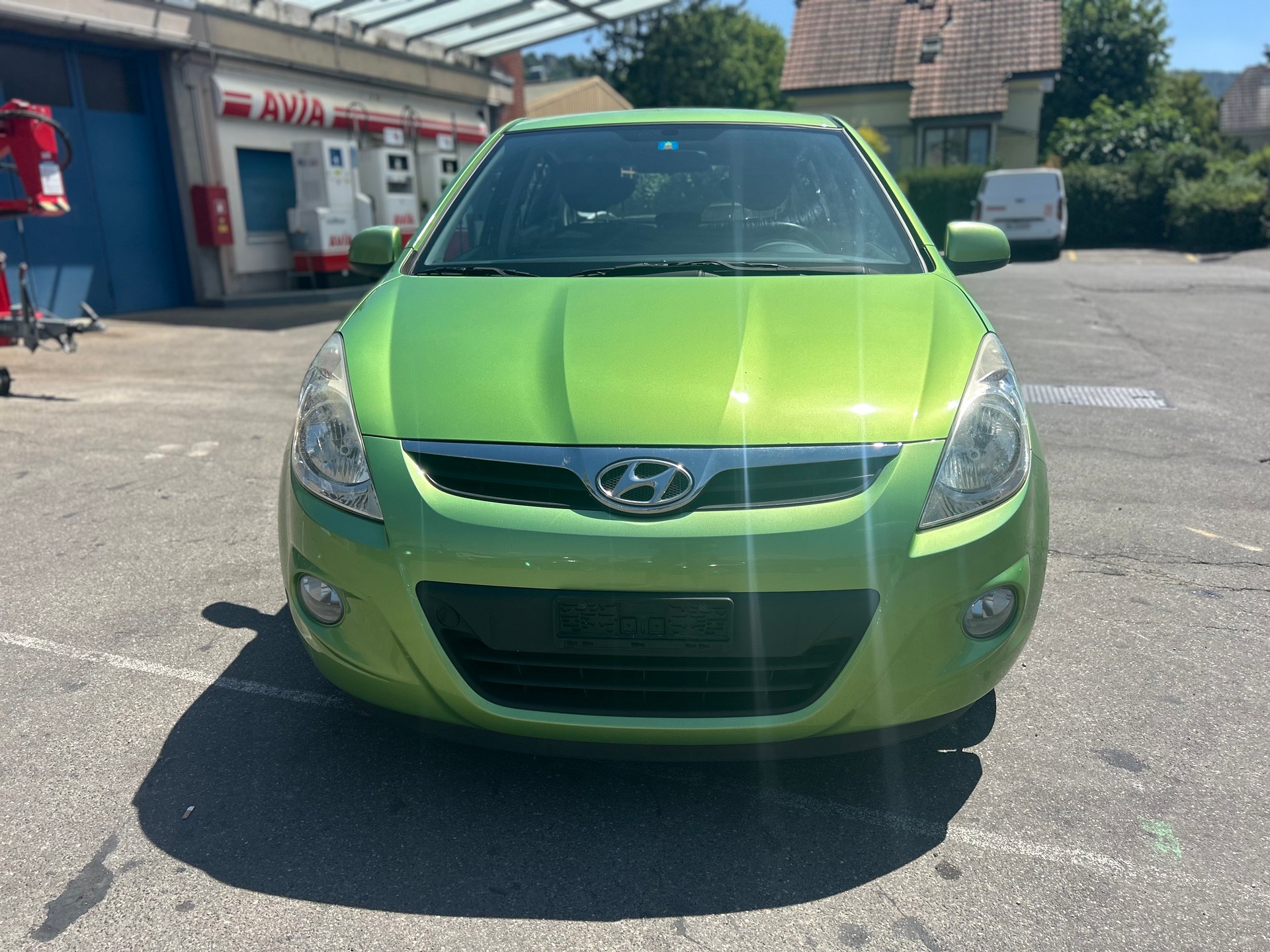 HYUNDAI i20 1.4 Swiss Plus Edition-image-1