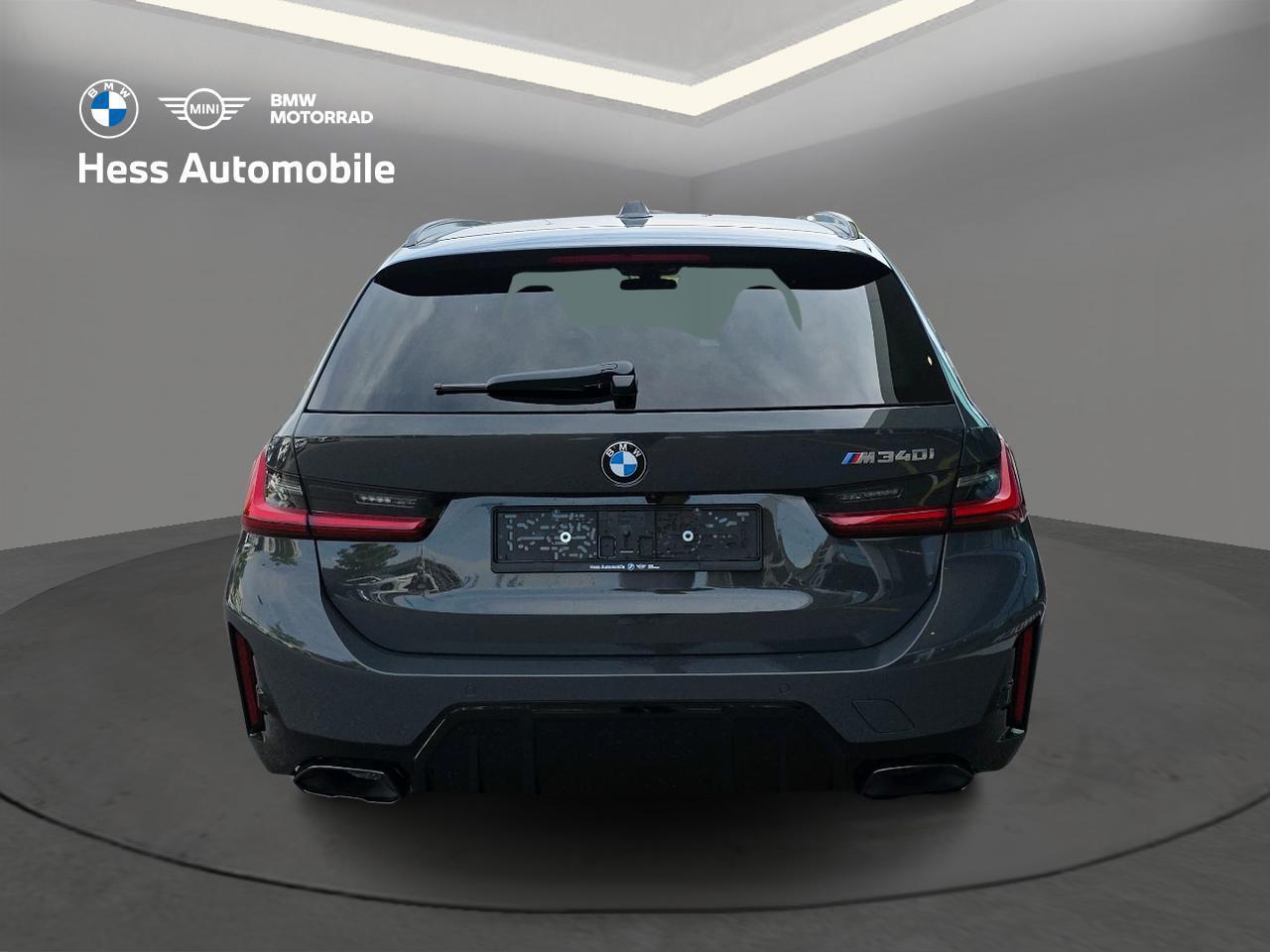 BMW M340i xDrive Touring-image-4