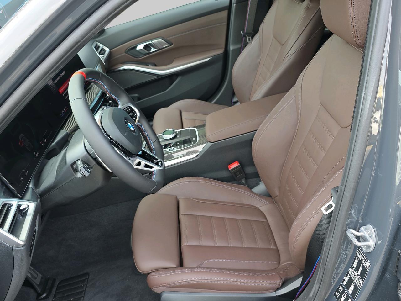 BMW M340i xDrive Touring-image-6