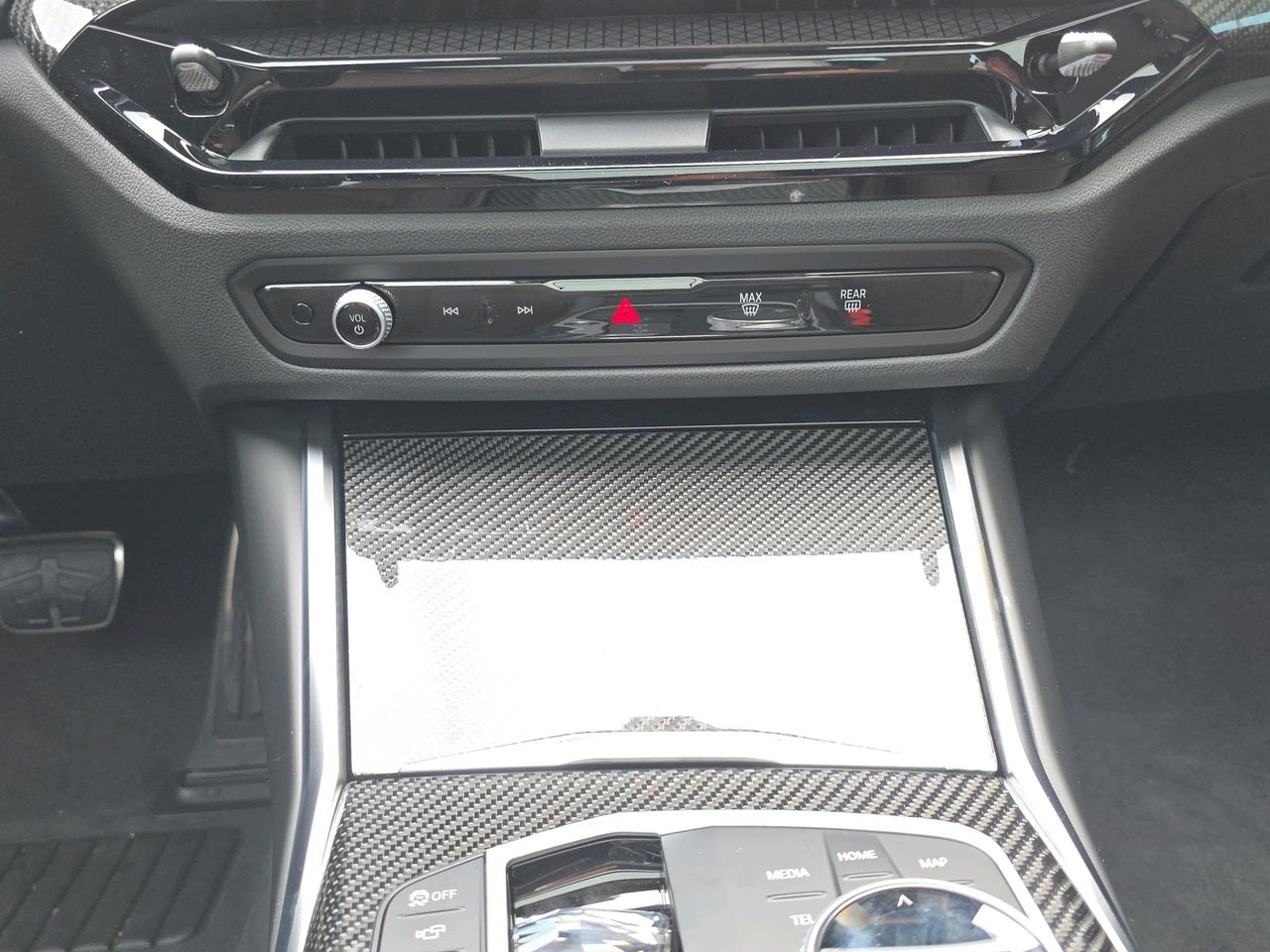 BMW M340i xDrive Touring-image-9
