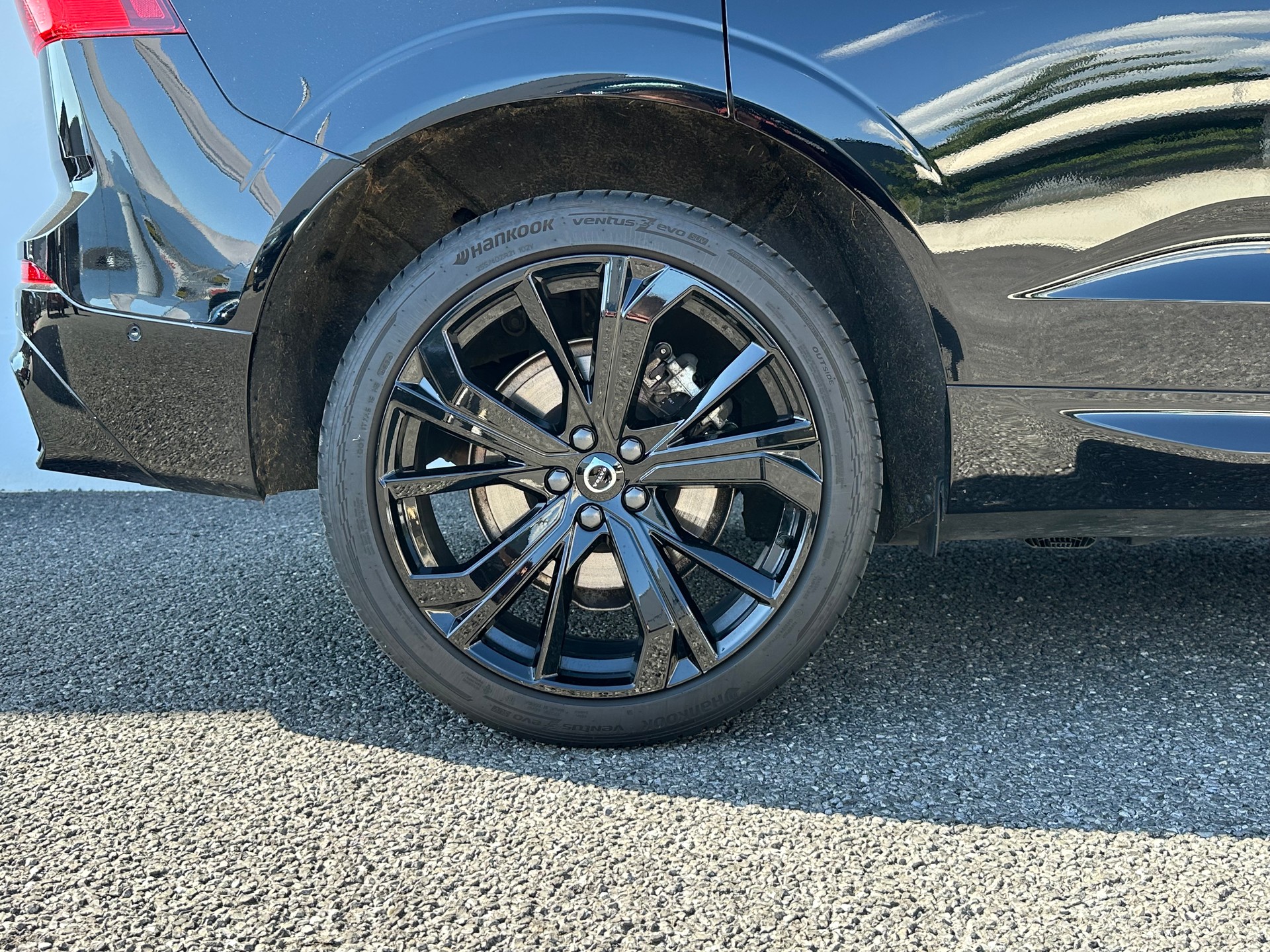 VOLVO XC60 2.0 T8 TE XCENTRIC Black Edition eAWD-image-7
